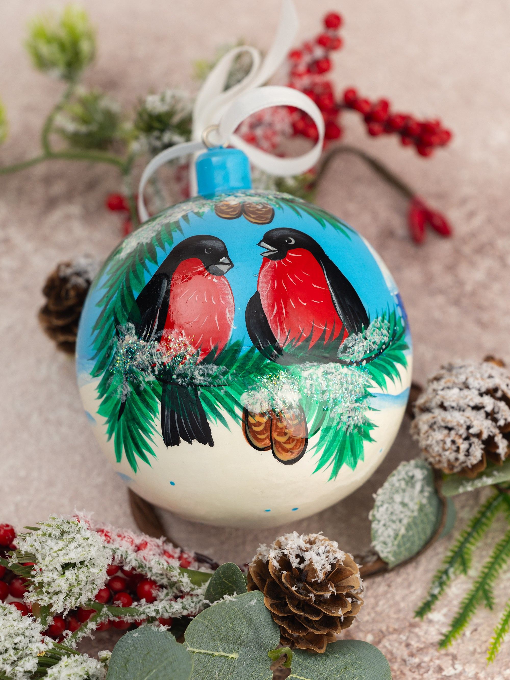 Новогодние шары. Фотостудия T-CUBE