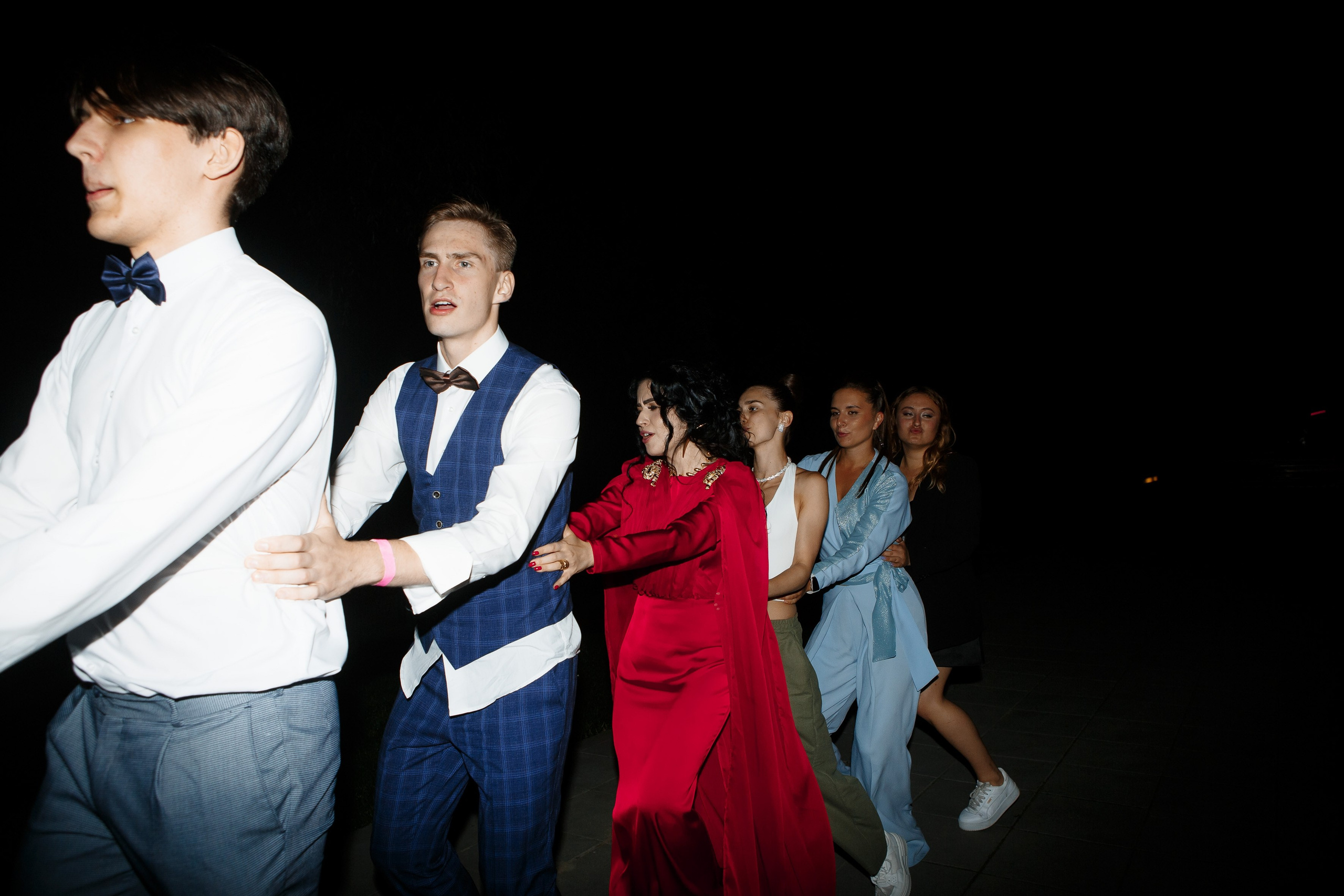 Выпускной Гимназия 12 2024 OpenHouse. Свадебный и портретный Фотограф в Липецке Дмитрий Котюков