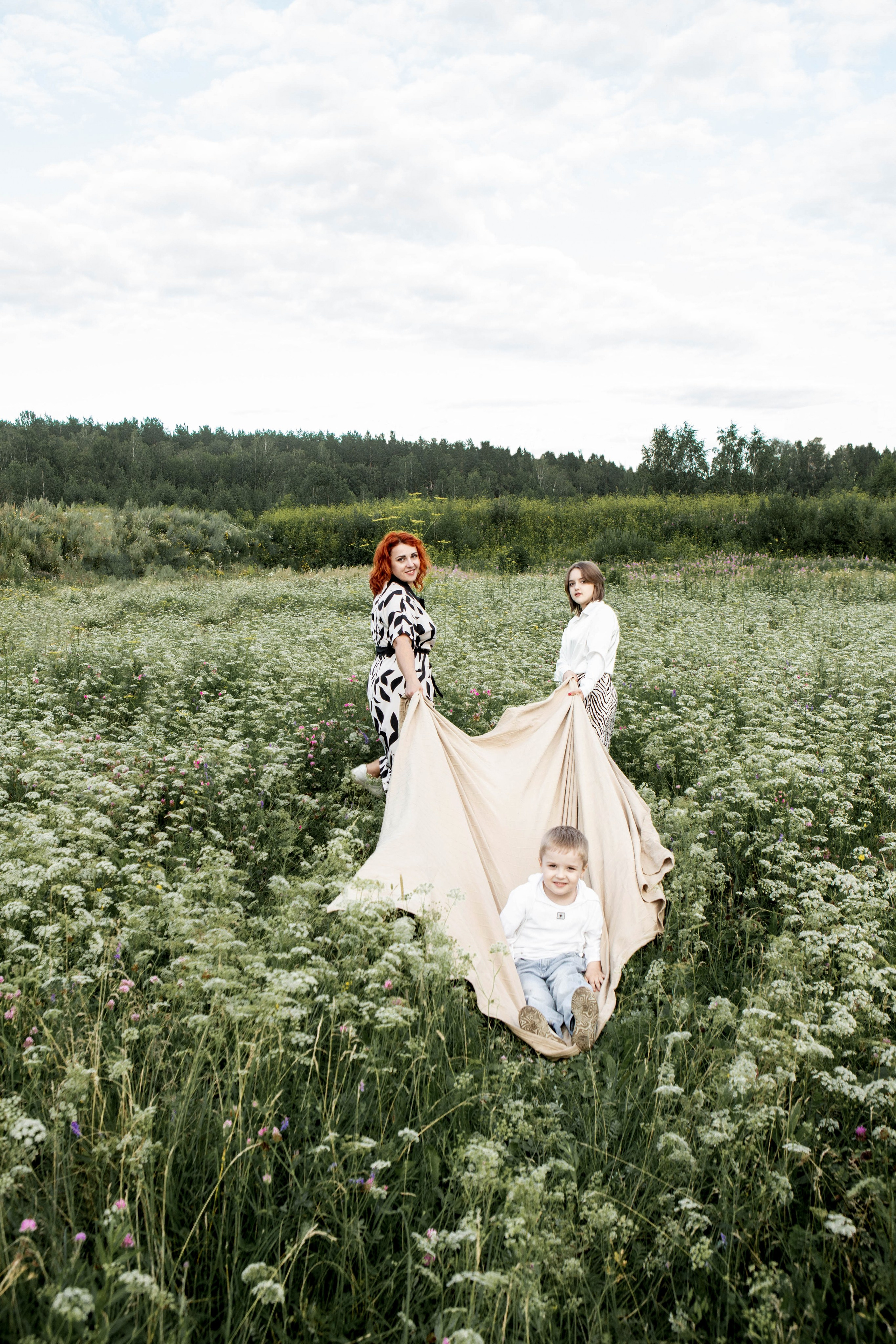 Мама и дети. Фотограф Екатерина Голицына