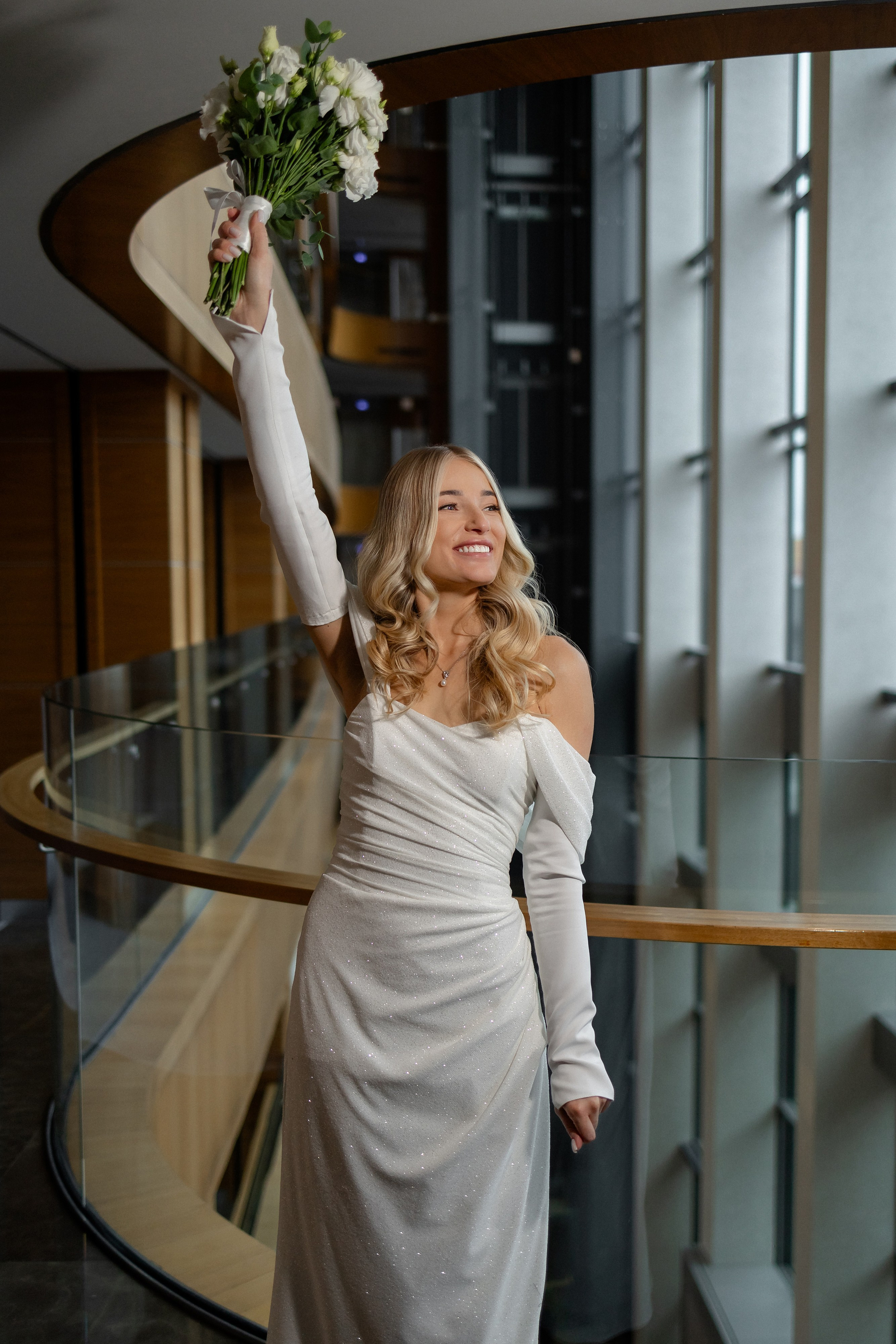 Свадебная фотосессия в отеле Марриот в Минске (Minsk Marriott Hotel). Свадебный фотограф в Минске/Беларуси Сергей Спиридонов