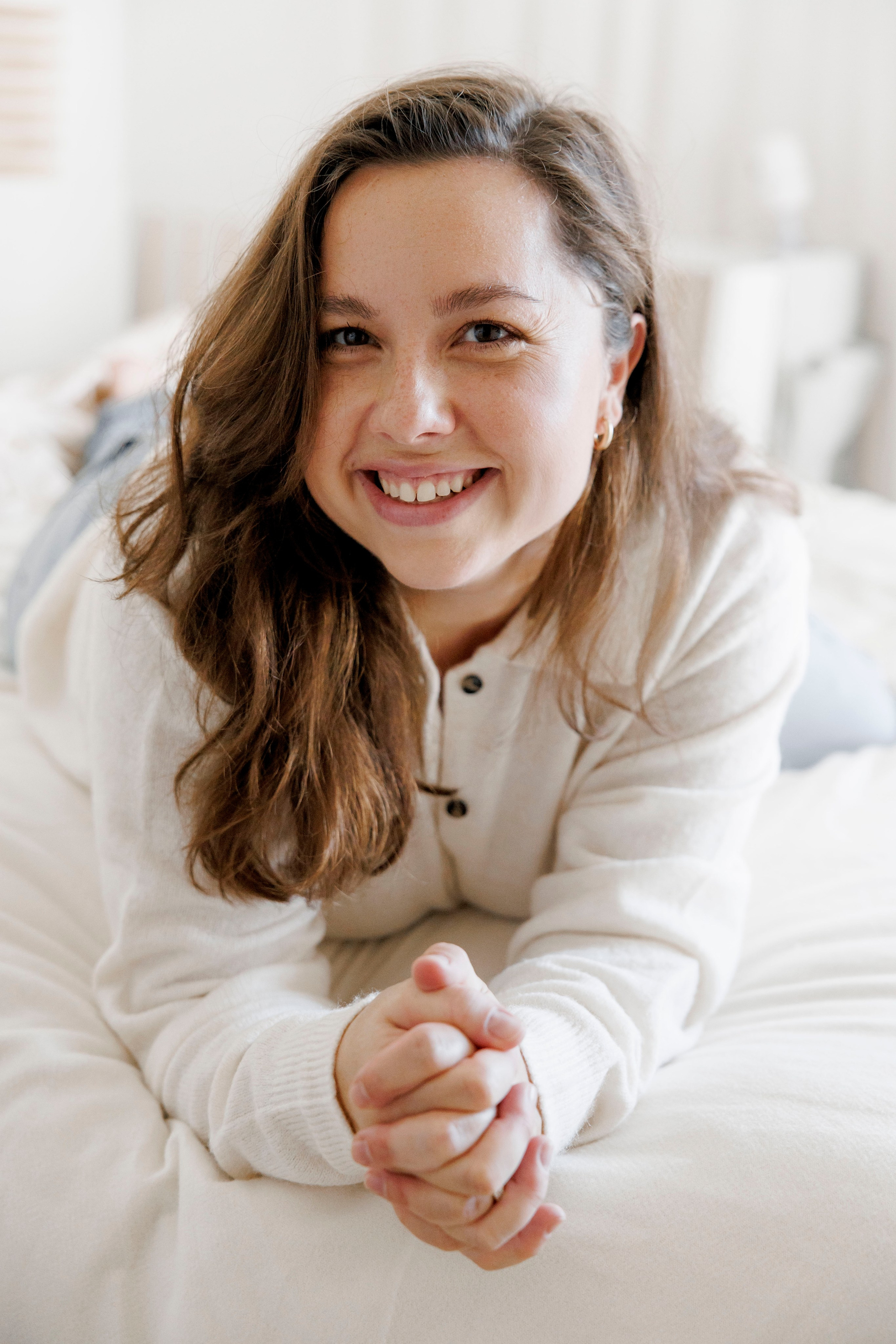 Pregnancy & Family photoshoot at home. Wedding and family photographer