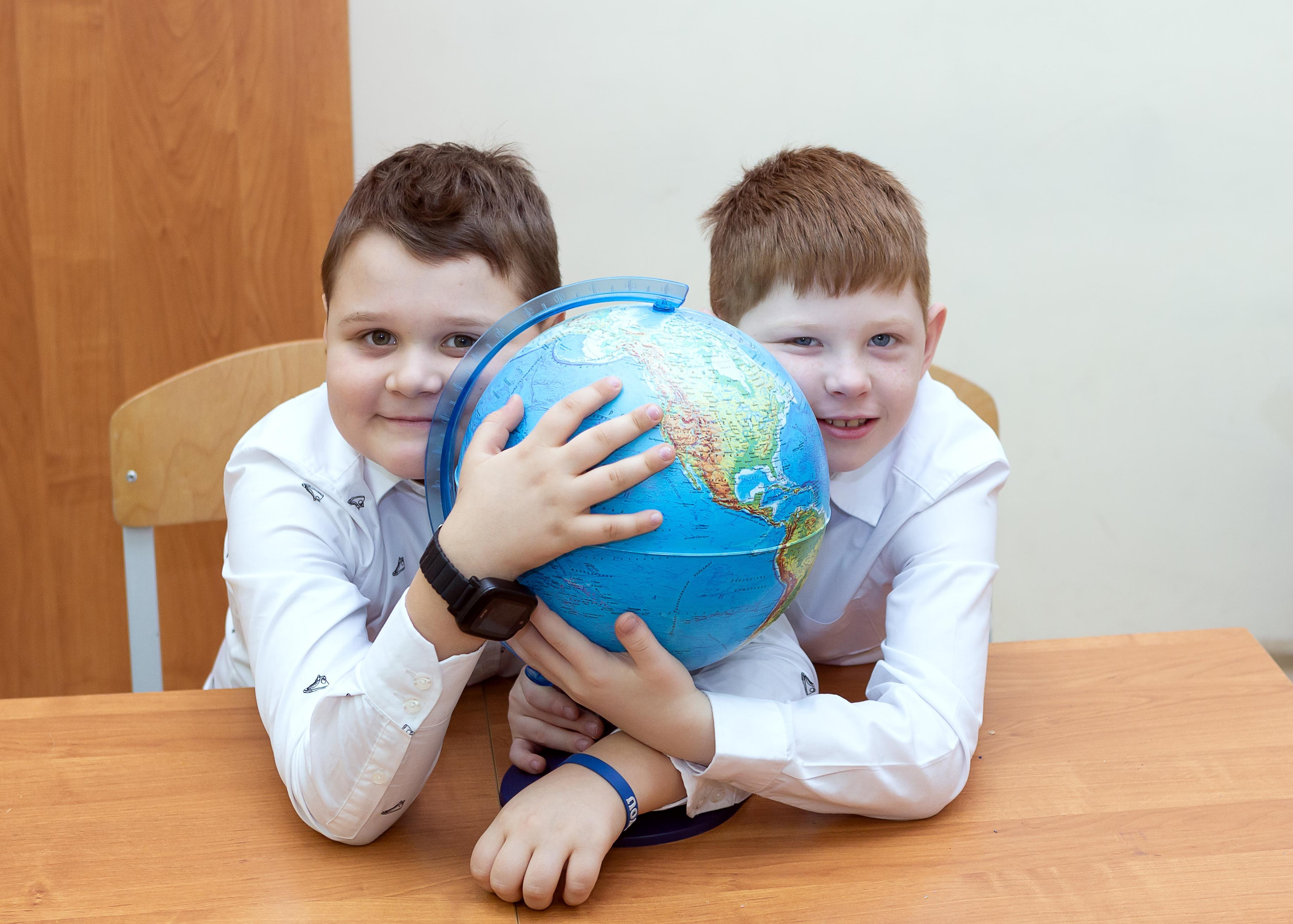 Гимназия № 7, г. Подольск. Выпускные альбомы и школьный фотограф в Подольске, Троицке, Щербинке, Москве и Московской области