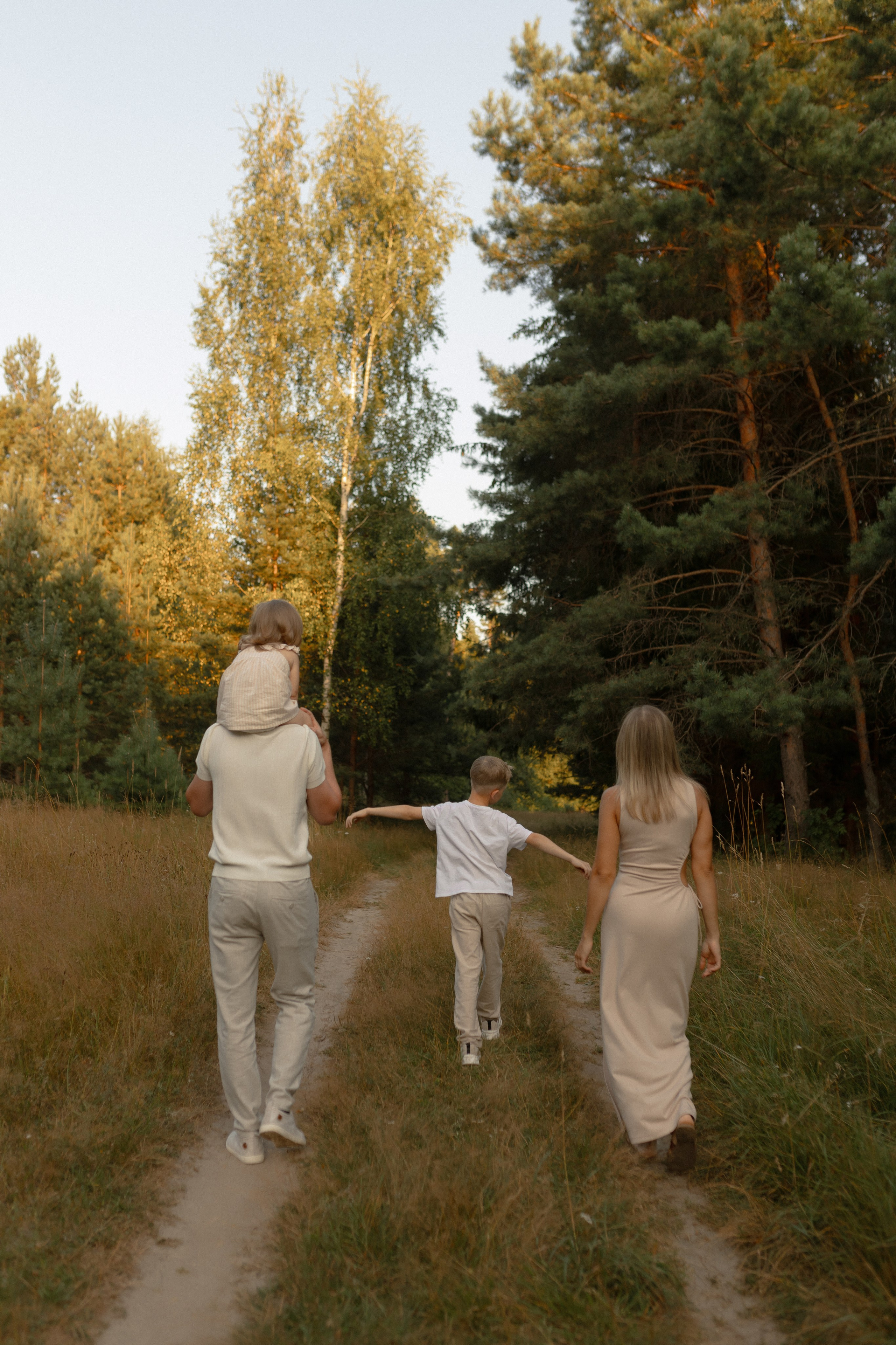 Алексей, Мария, Ваня и Варя. Фотограф Татьяна Семенова