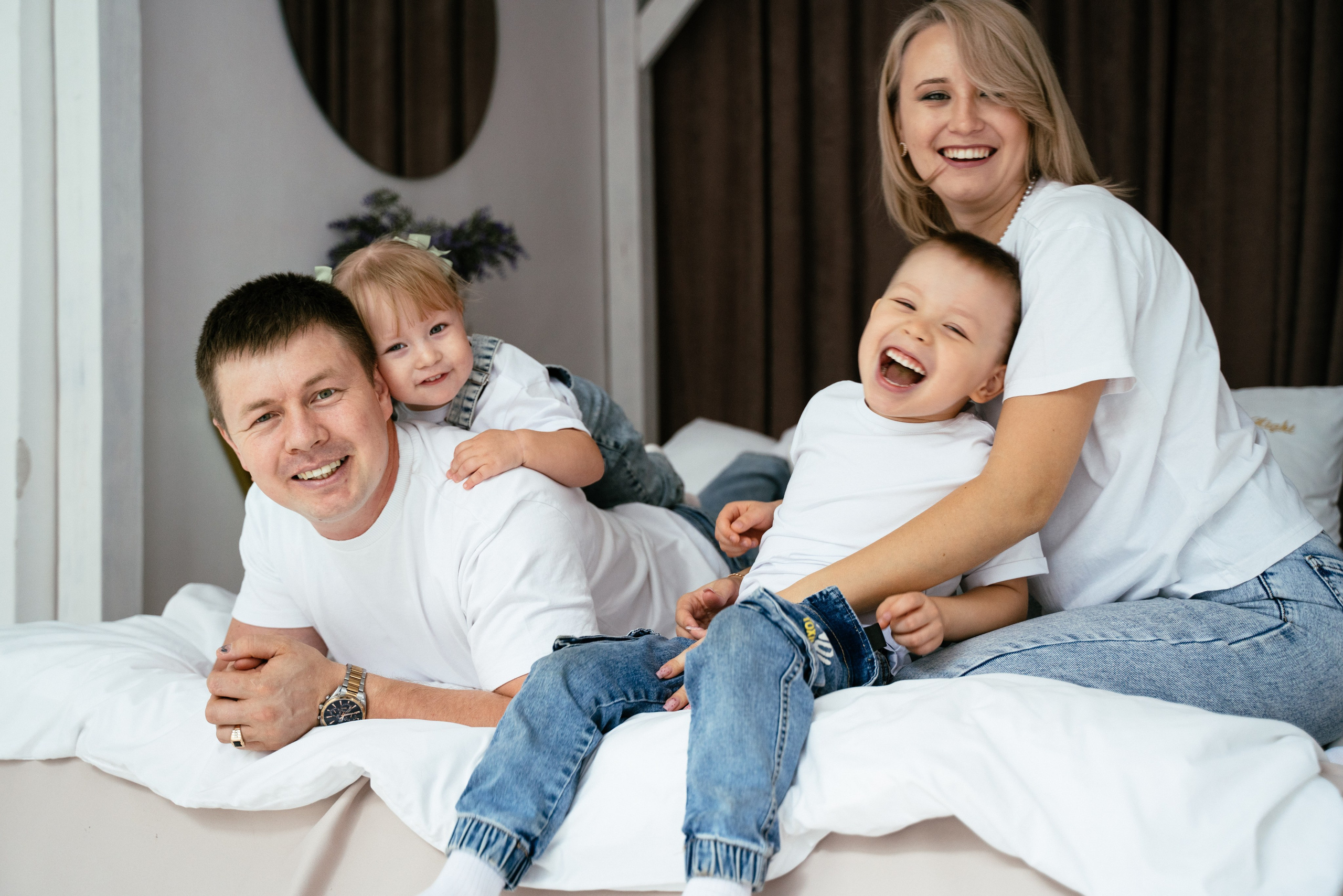 Стоимость семейной и свадебной фотосессии. Семейный и свадебный фотограф Молодзяновская Елена