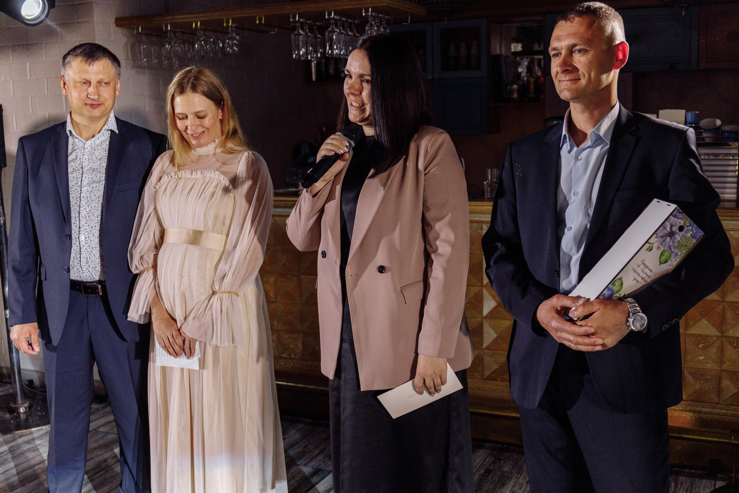 Свадебная фотосессия красивый банкет. Свадебный фотограф в Екатеринбурге Илья Корсаков