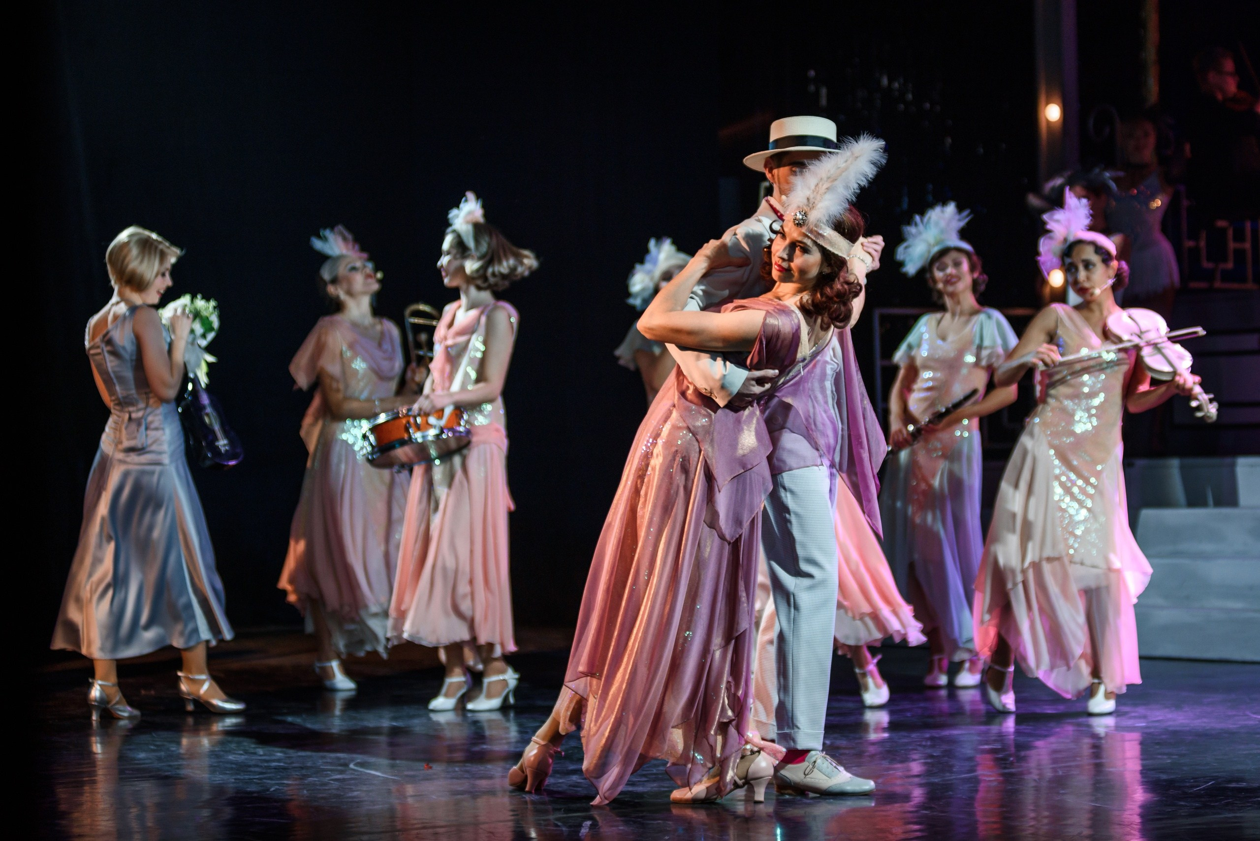 В джазе только девушки | Музыкальный театр Кузбасса