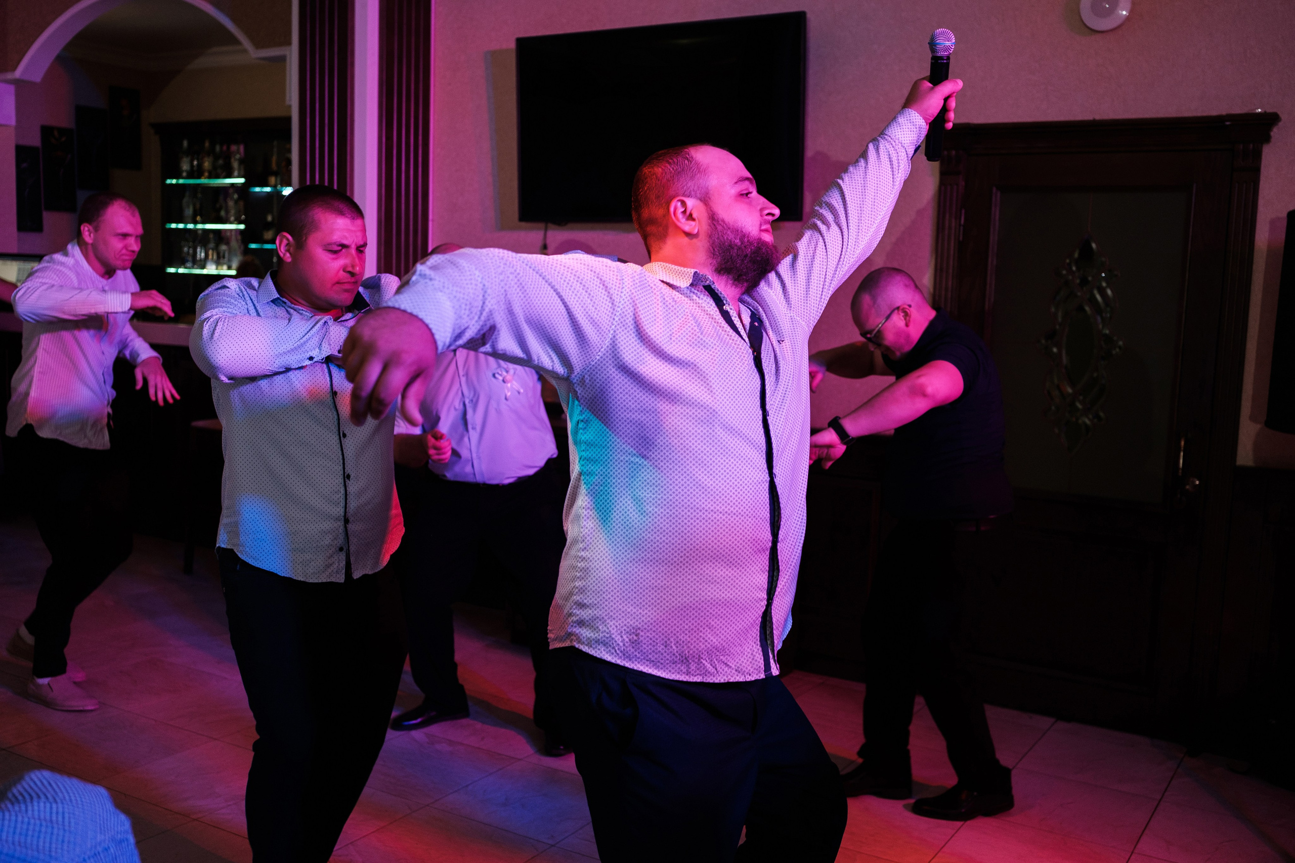 Виктор и Анна. Свадебный фотограф | репортаж | праздники | крещение