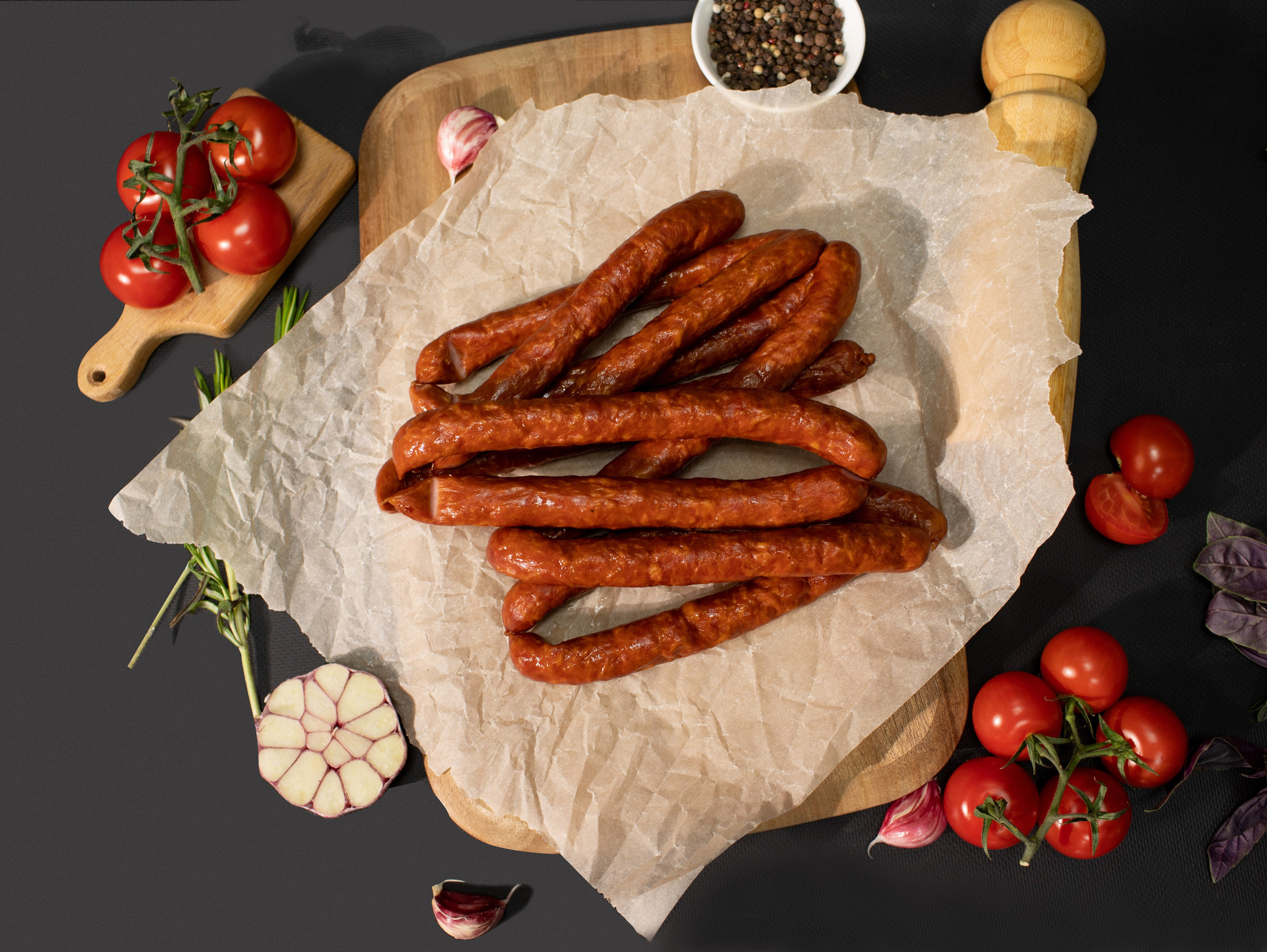 Колбасы для странички вк. Предметная фотография