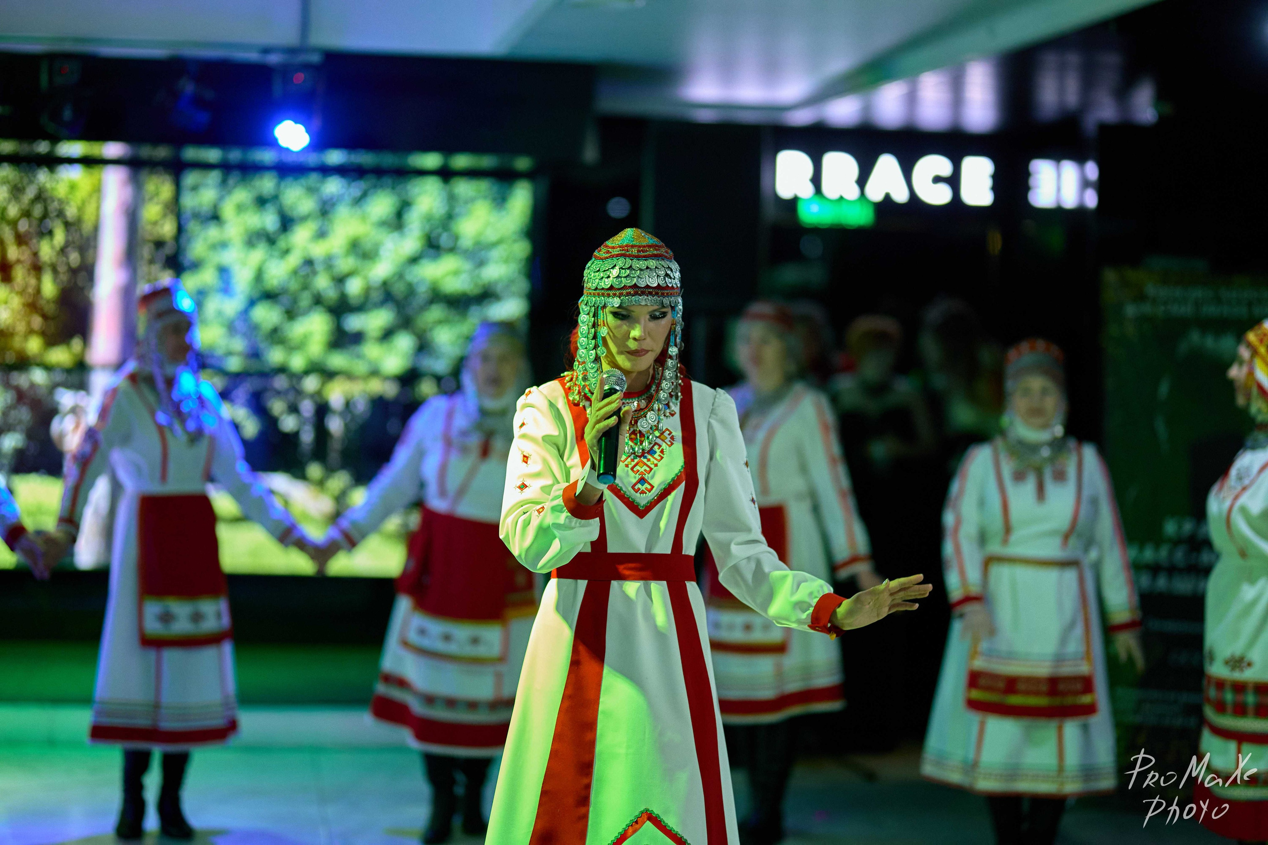 Зал КРАСА МАСС-МЕДИА ЧУВАШИИ. Владимир Суздалов (ProMaXe) — Портретный фотограф, тематические фотосессии в Чебоксарах