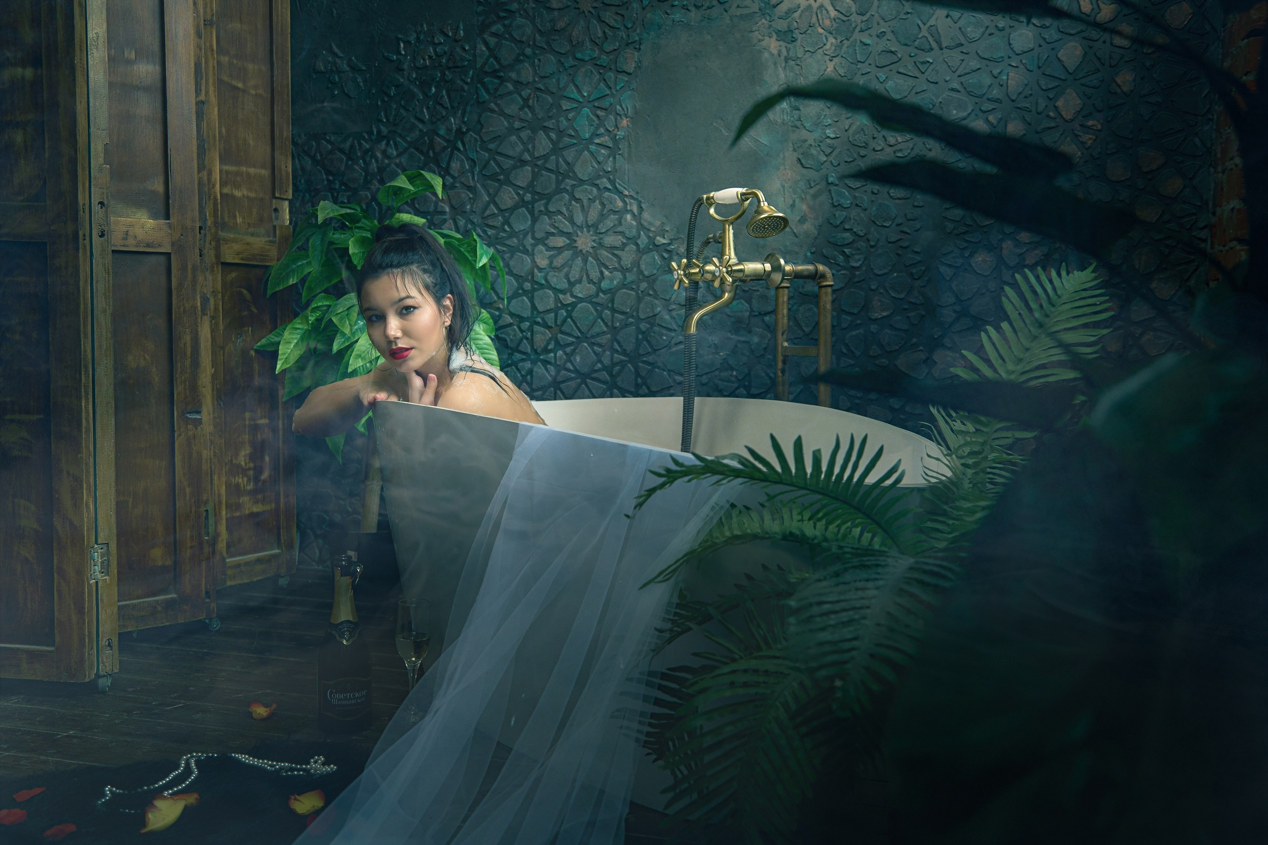 Фотосессия в ванной. Владимир Суздалов (ProMaXe) — Портретный фотограф, тематические фотосессии в Чебоксарах