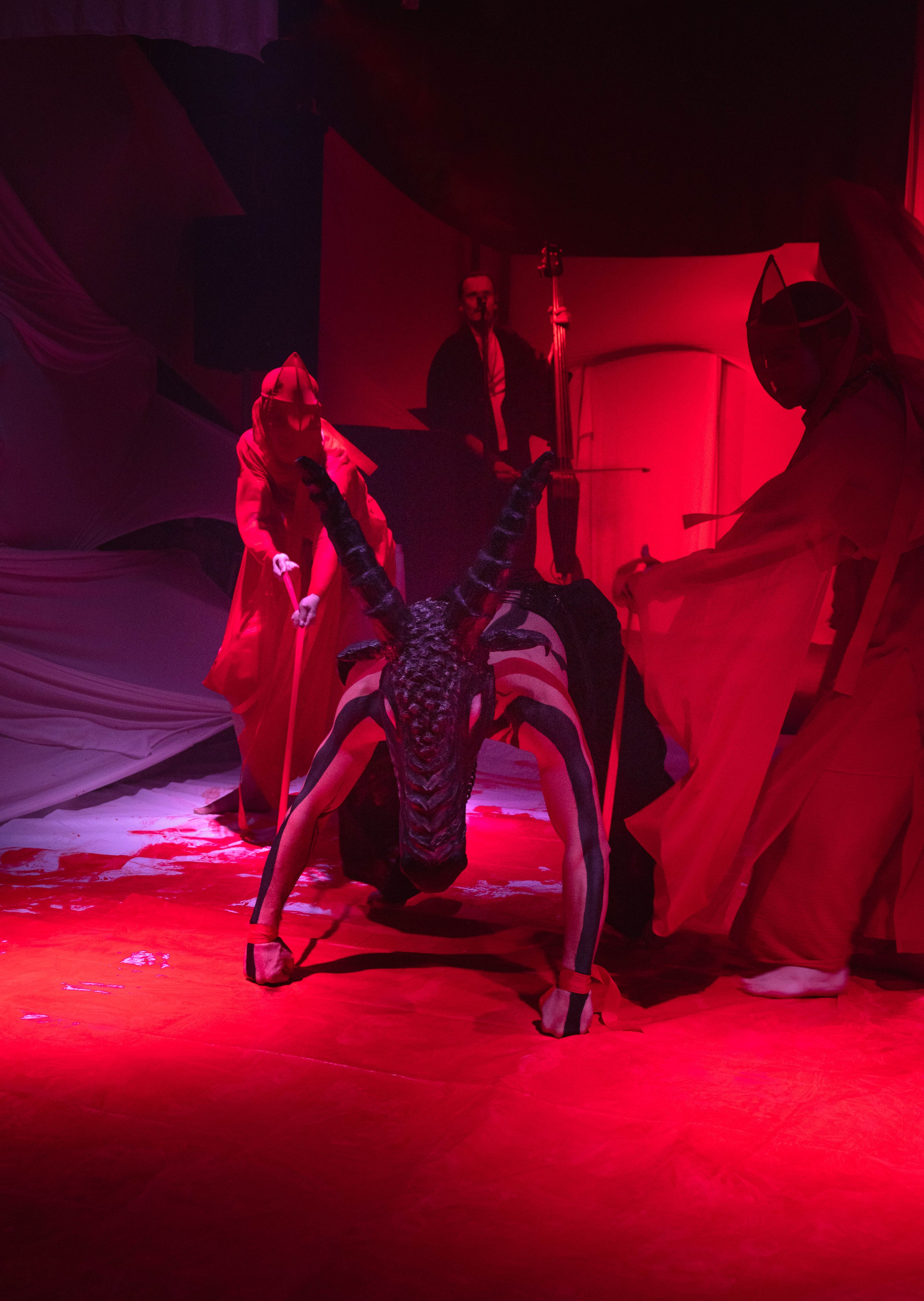 Перфоманс «Хуже». Репортажный и портретный фотограф в Воронеже