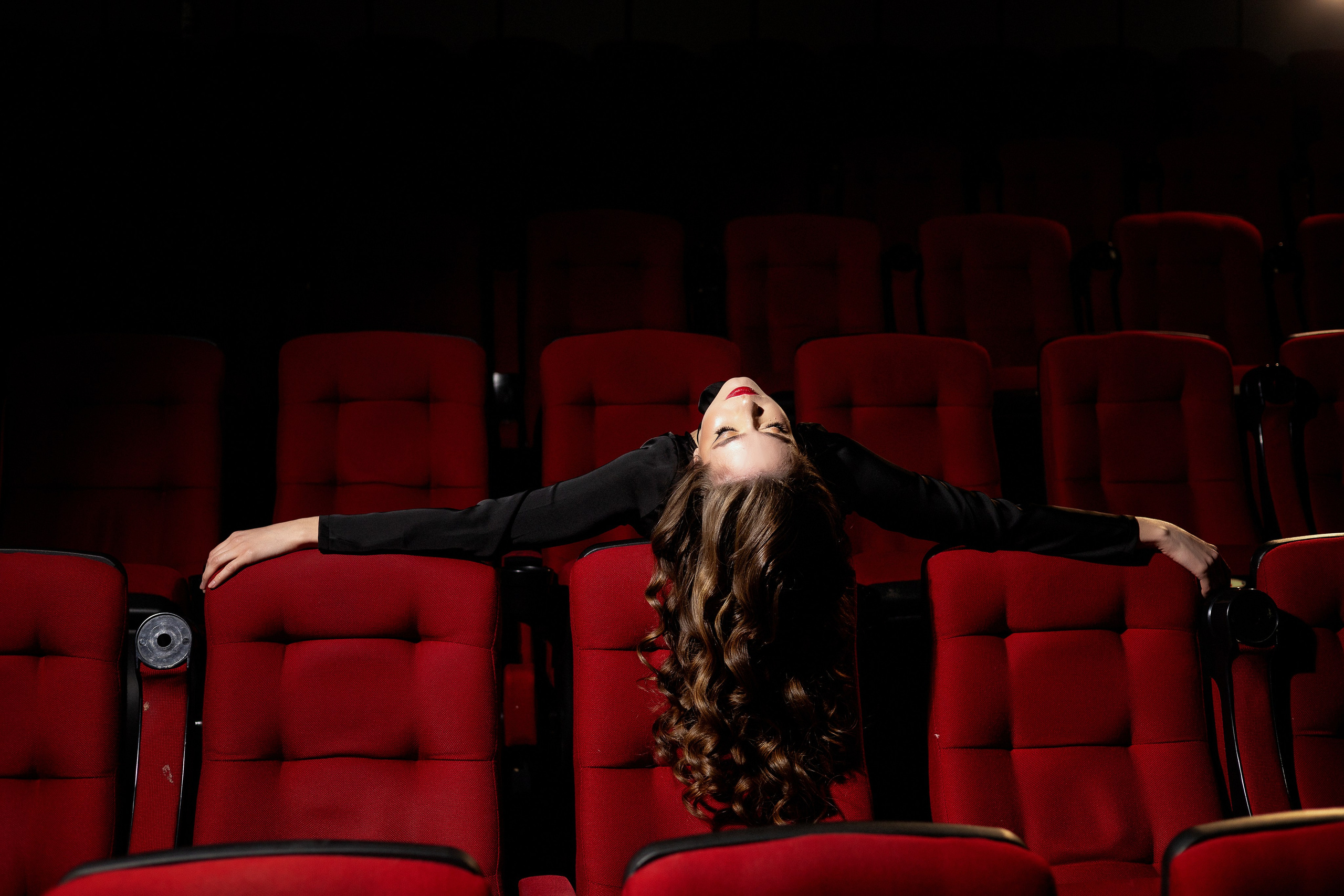 DARYA. Фотограф женского портрета, беременности и семейных фотосессий