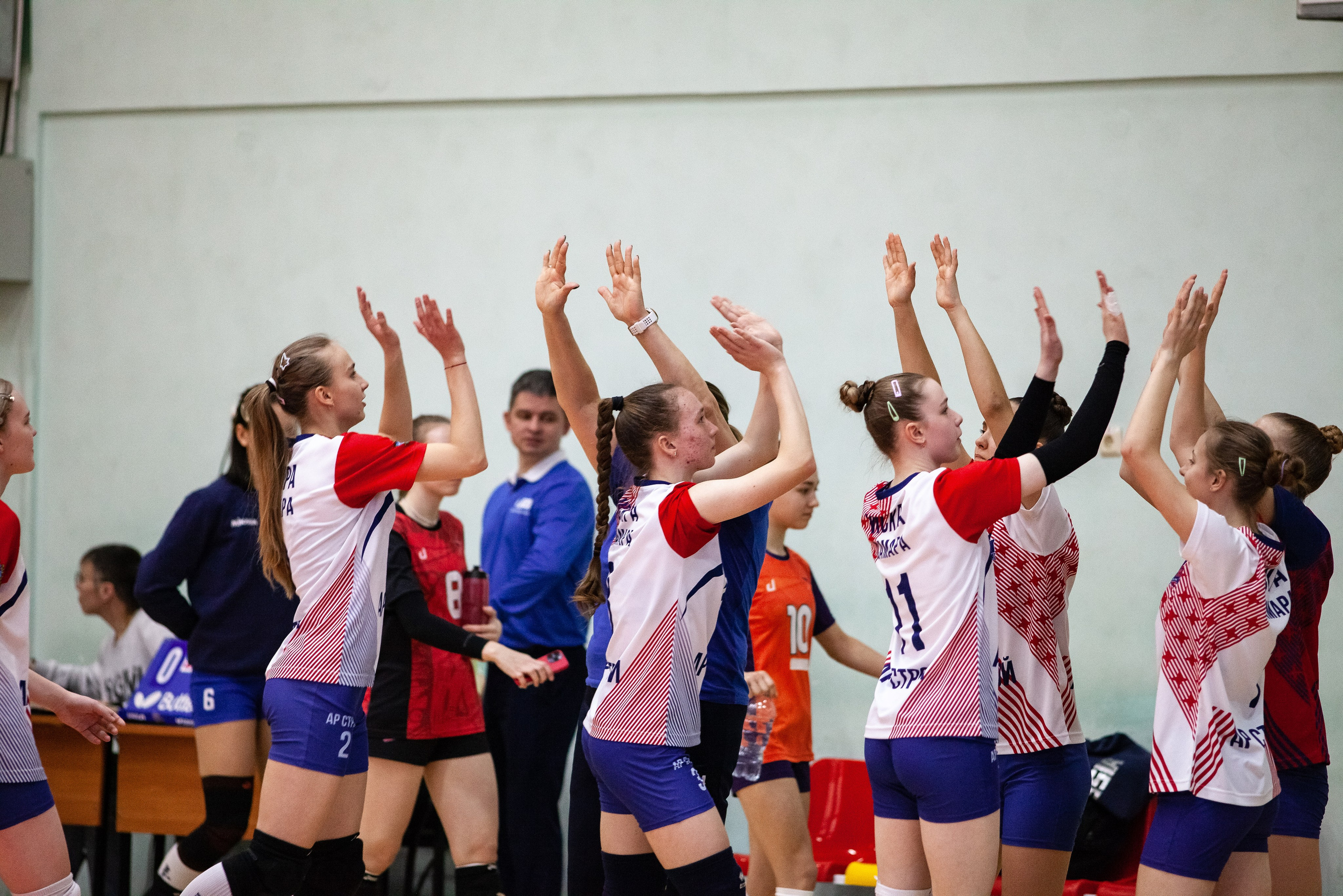 Искра (Самара) — Динамо (Киров). Фотография