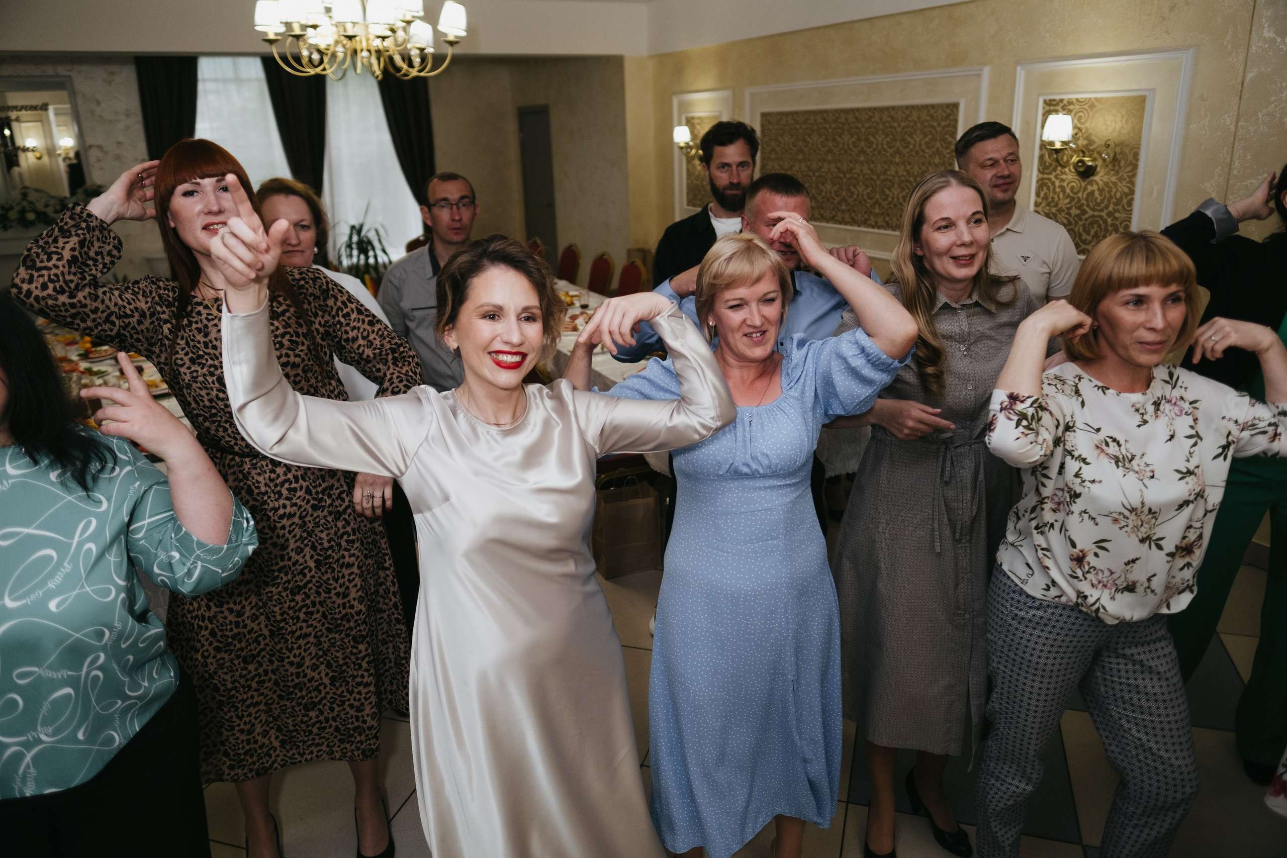 Выпускной 11 класс школы № 30. Свадебный и репортажной фотограф Денис Ожигин в Краснодаре и Краснодарском крае