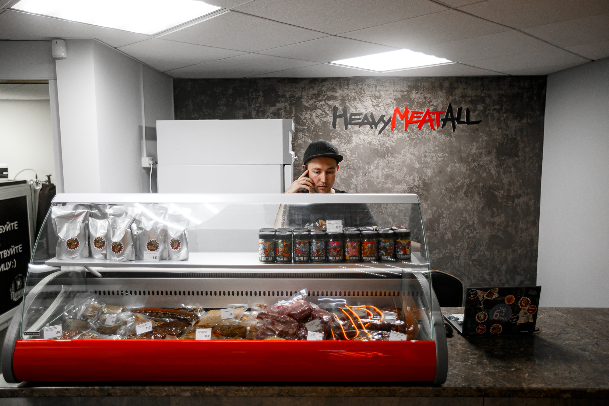 Зашёл в гости к Максу Захарову в Heavy Meat All