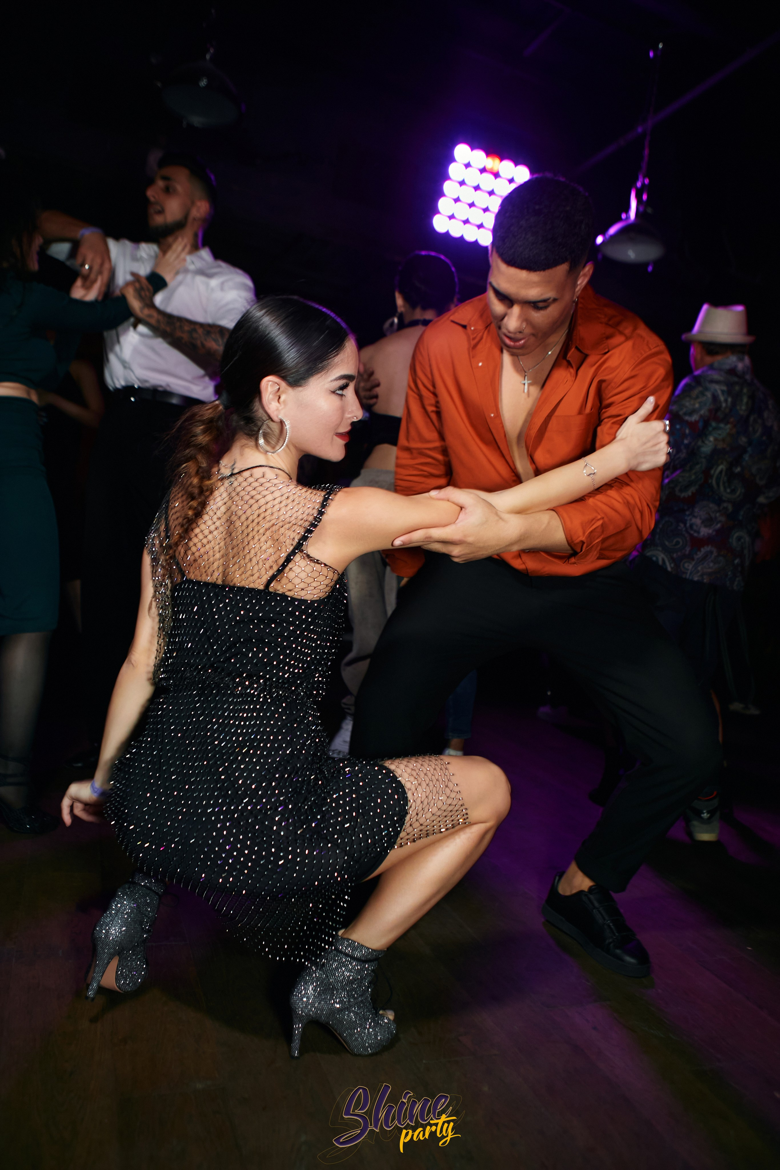 Shine party bachata. Свадебный фотограф