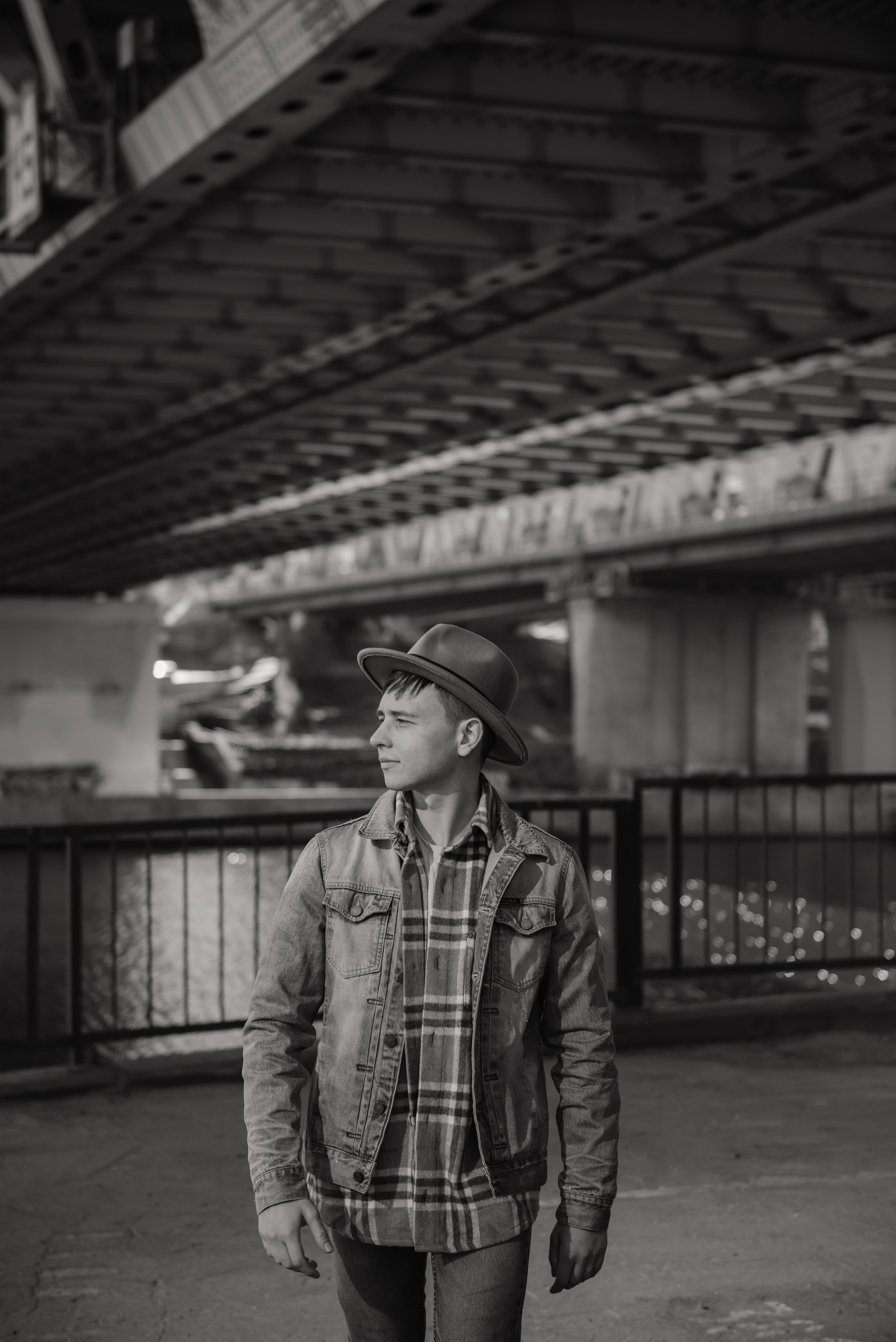 Гитара, игра на гитаре, обучение гитаре, обучение игре на гитаре, осень, осення съемка, контент, съемка для блога, контентная съемка, гитарист, блог гитариста, контентная фотосъемка для гитариста, контент гитариста, фотосессия для гитары, научиться играть на гитаре