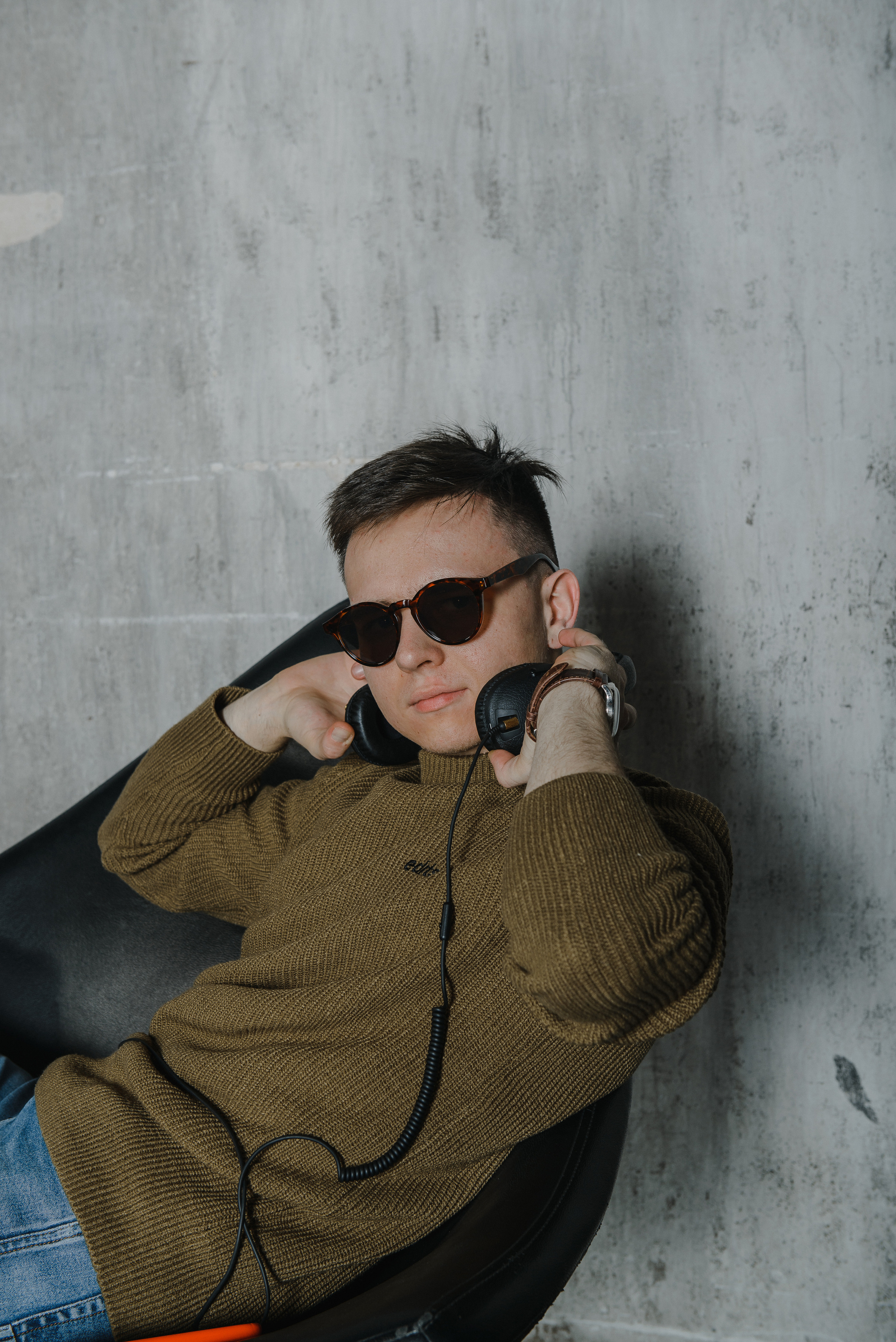 Гитара, игра на гитаре, обучение гитаре, обучение игре на гитаре, осень, осення съемка, контент, съемка для блога, контентная съемка, гитарист, блог гитариста, контентная фотосъемка для гитариста, контент гитариста, фотосессия для гитары, научиться играть на гитаре