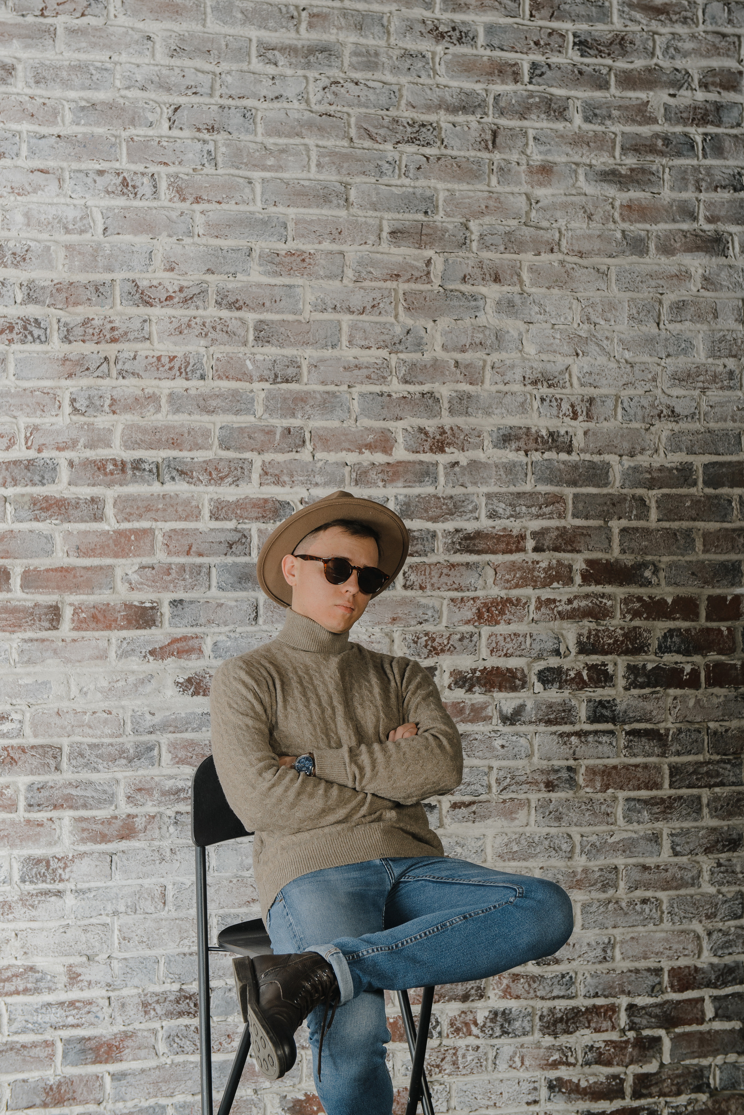 Гитара, игра на гитаре, обучение гитаре, обучение игре на гитаре, осень, осення съемка, контент, съемка для блога, контентная съемка, гитарист, блог гитариста, контентная фотосъемка для гитариста, контент гитариста, фотосессия для гитары, научиться играть на гитаре