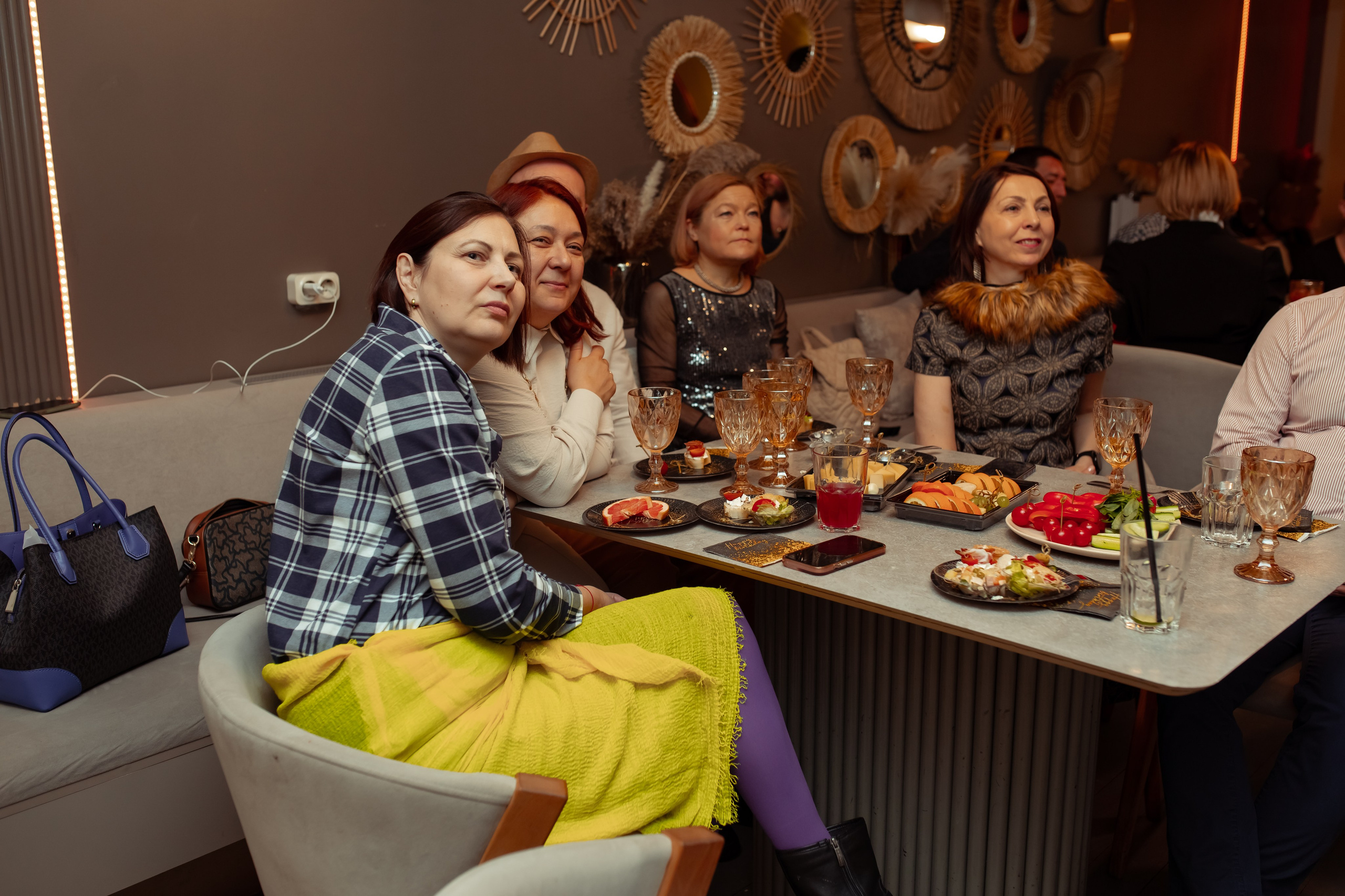 Юбилей Анны в стиле Гайдая. Семейный и детский фотограф в Москве Дорогова Екатерина