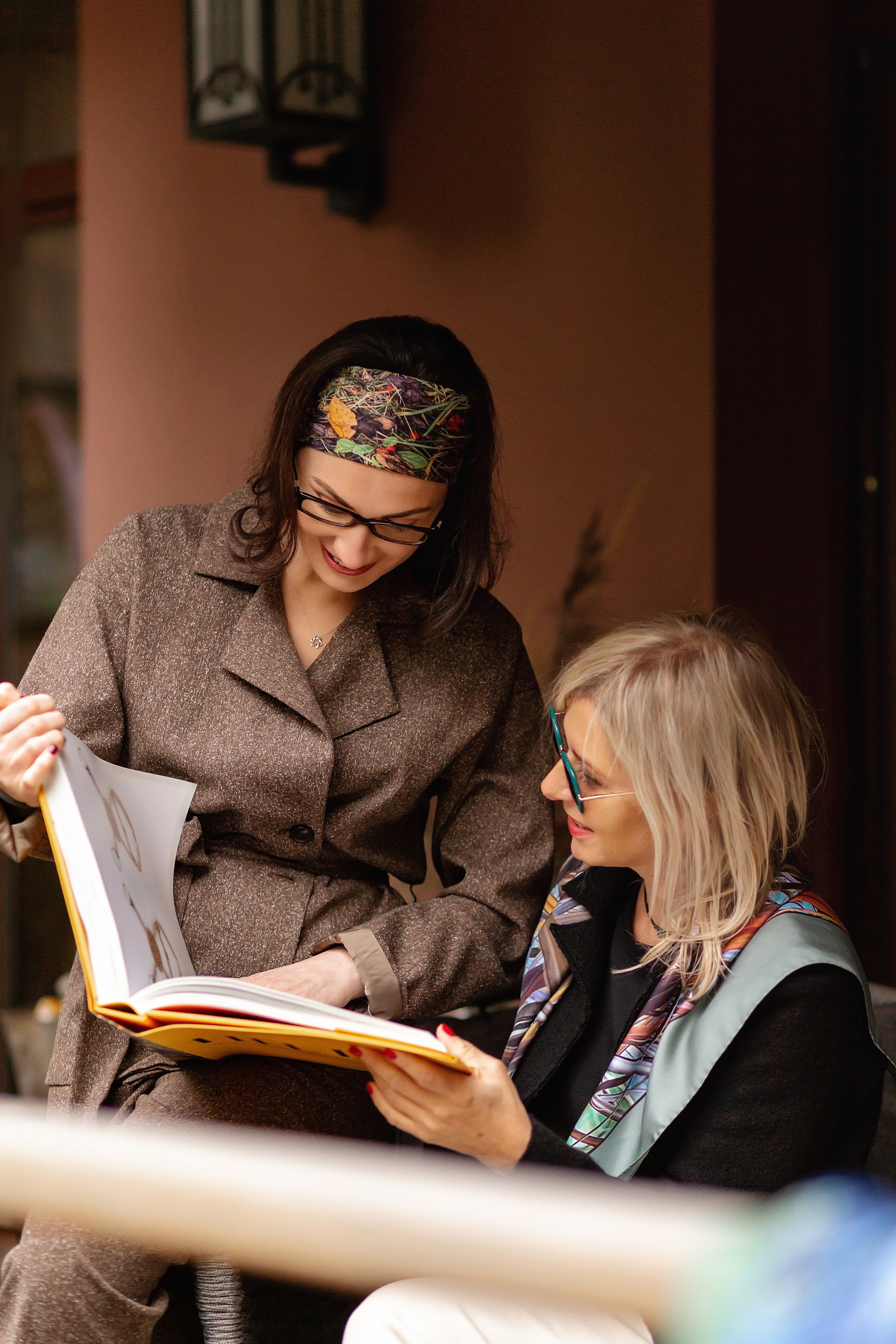 Марина, создательница платков. Фотограф в Москве Ксения Мокрушина | Brand & Women photographer