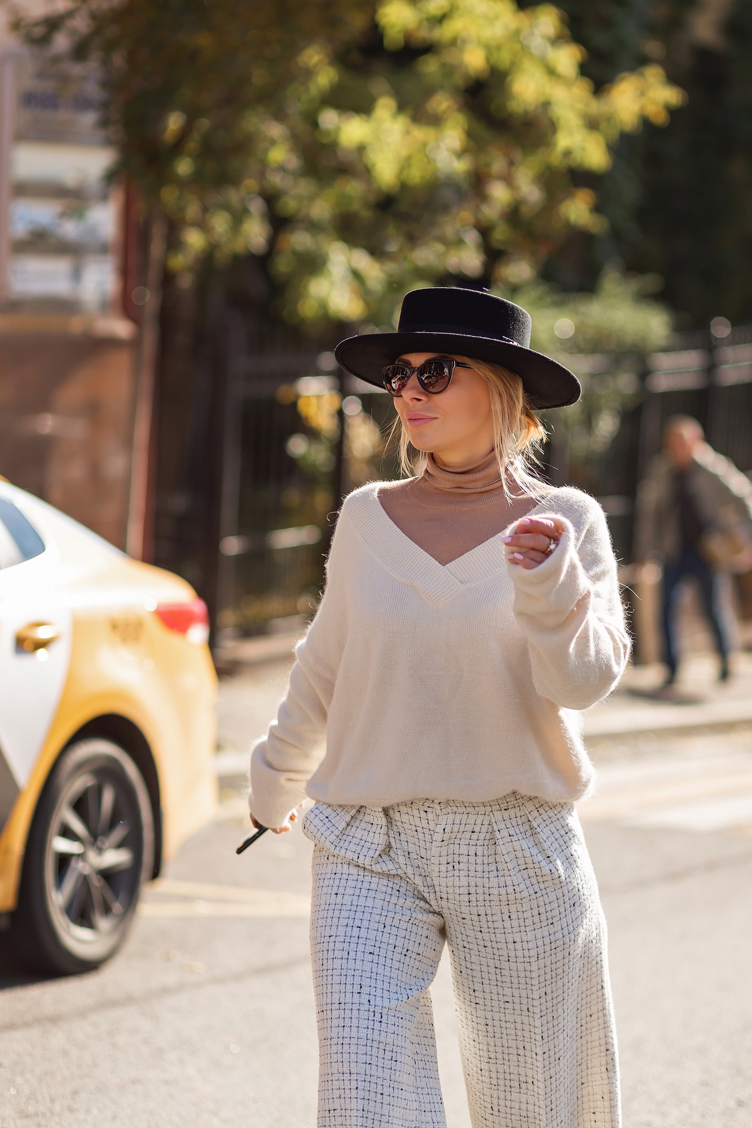 Алена, архитектор шляп. Фотограф в Москве Ксения Мокрушина | Brand & Women photographer