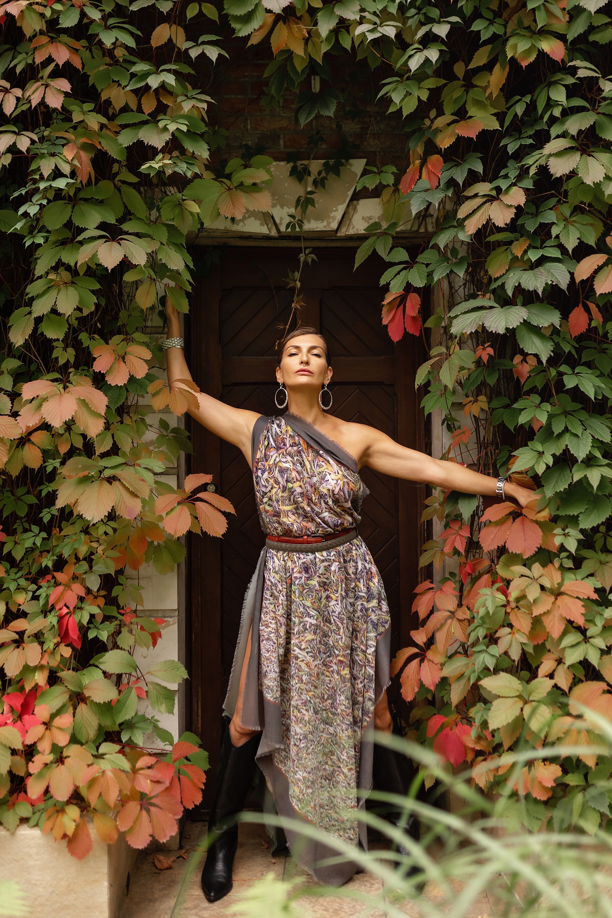 Марина, создательница платков. Фотограф в Москве Ксения Мокрушина | Brand & Women photographer