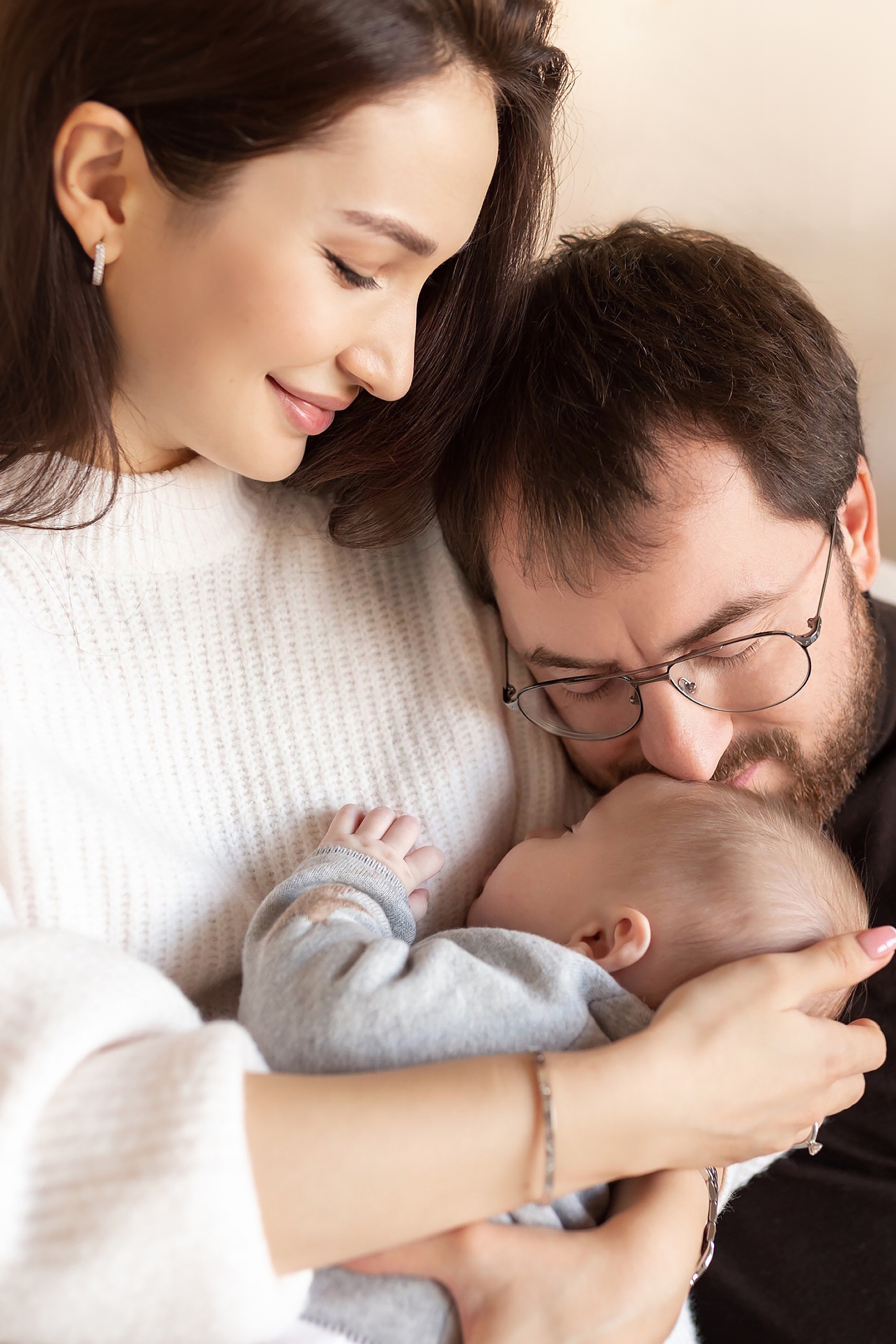 Али и родители. Фотограф в Москве Ксения Мокрушина | Brand & Women photographer