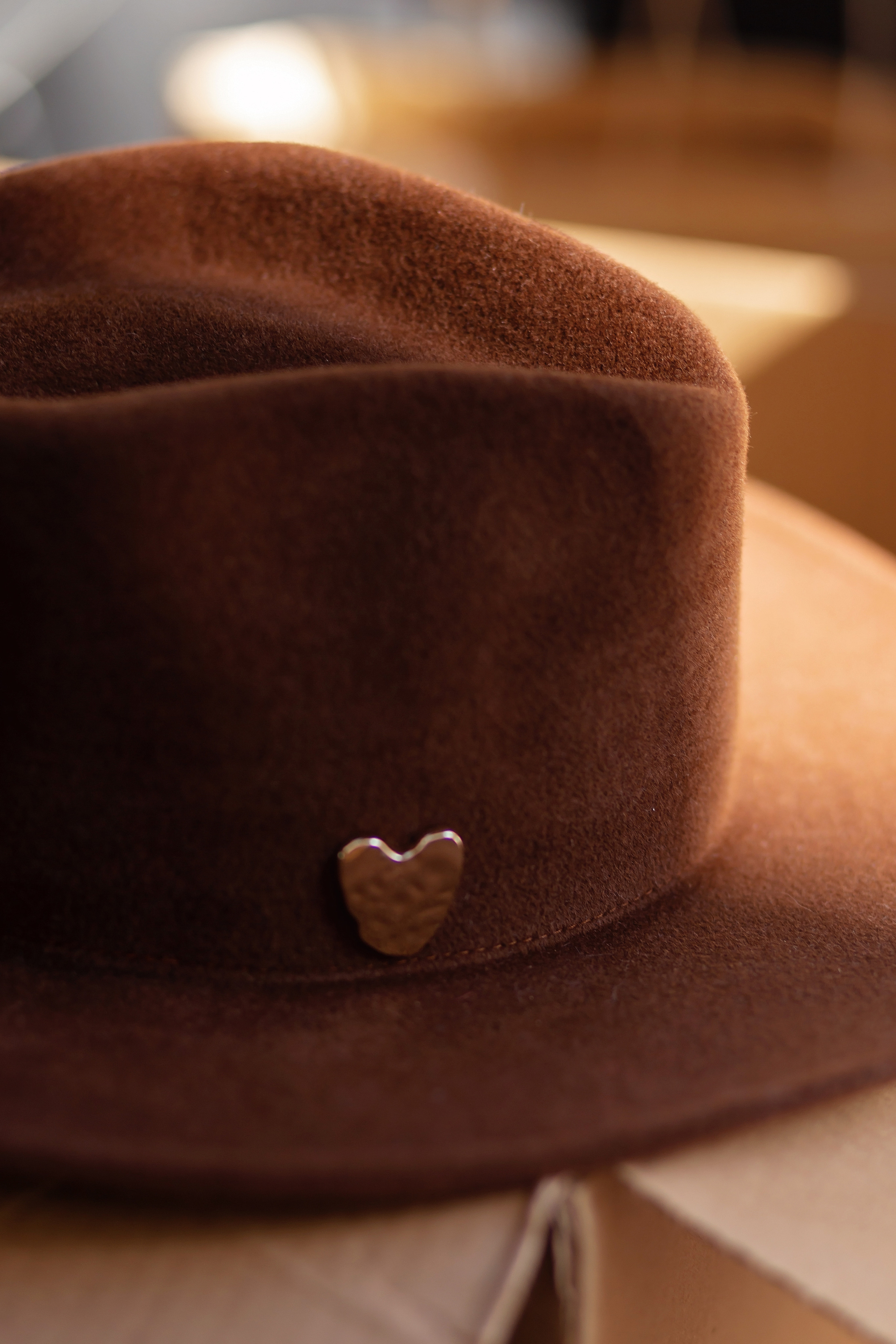 Алена, архитектор шляп. Фотограф в Москве Ксения Мокрушина | Brand & Women photographer