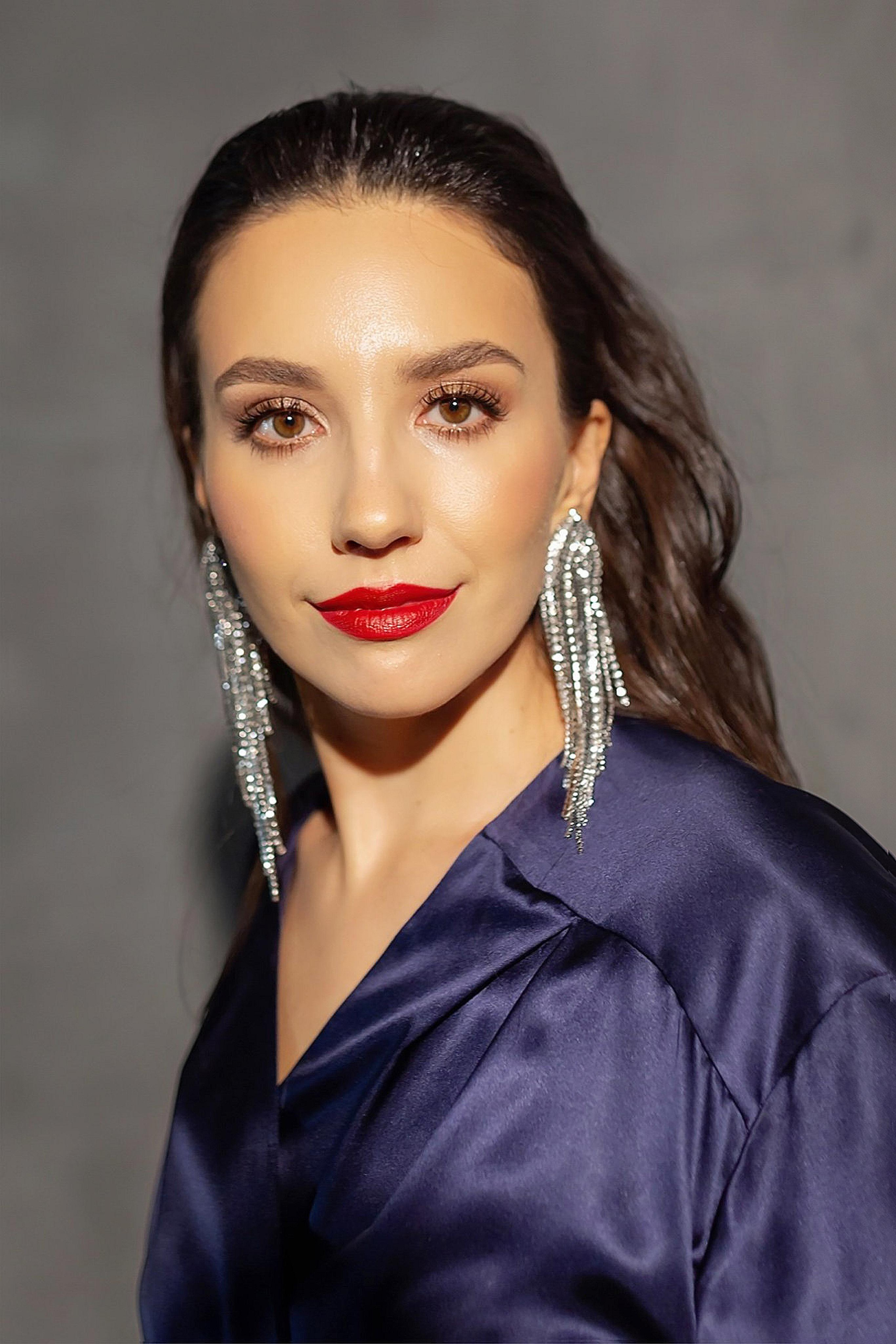 Елена, проводник к женской реализации. Фотограф в Москве Ксения Мокрушина | Brand & Women photographer