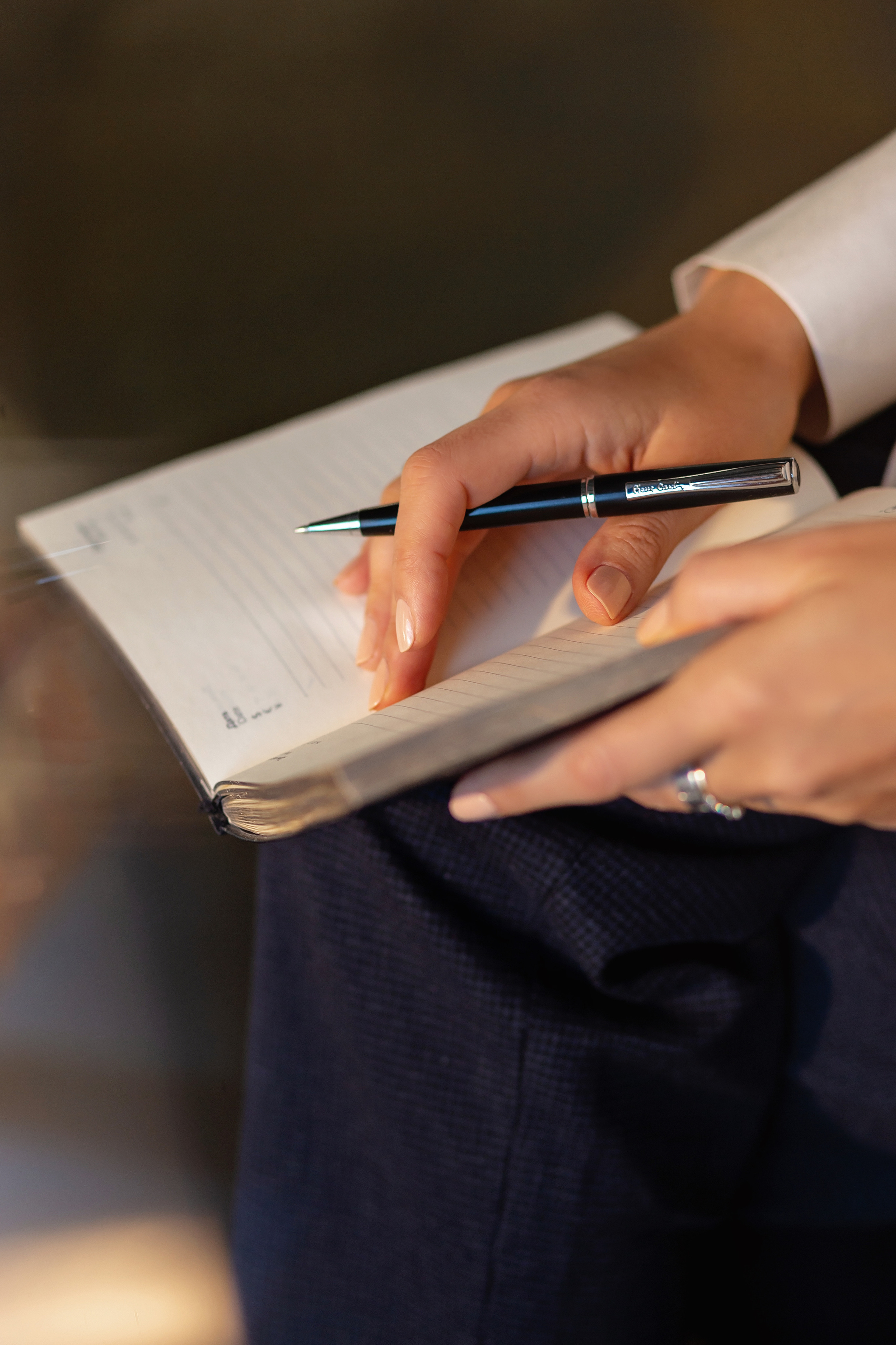 Елена, проводник к женской реализации. Фотограф в Москве Ксения Мокрушина | Brand & Women photographer