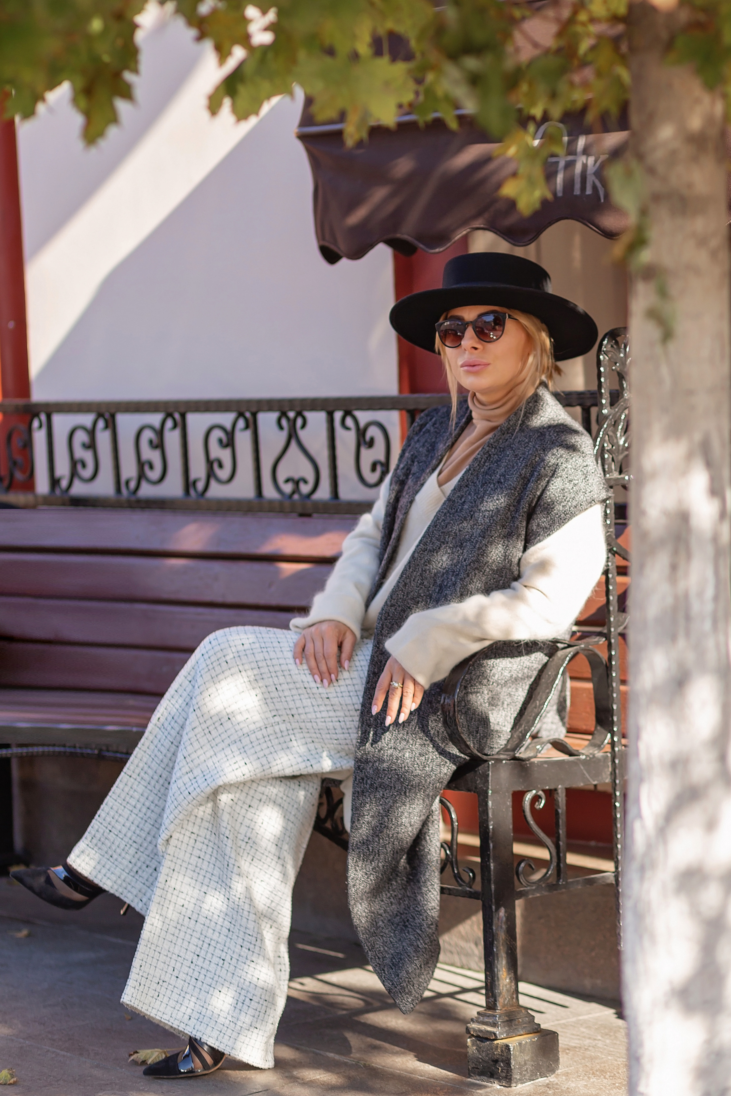 Алена, архитектор шляп. Фотограф в Москве Ксения Мокрушина | Brand & Women photographer