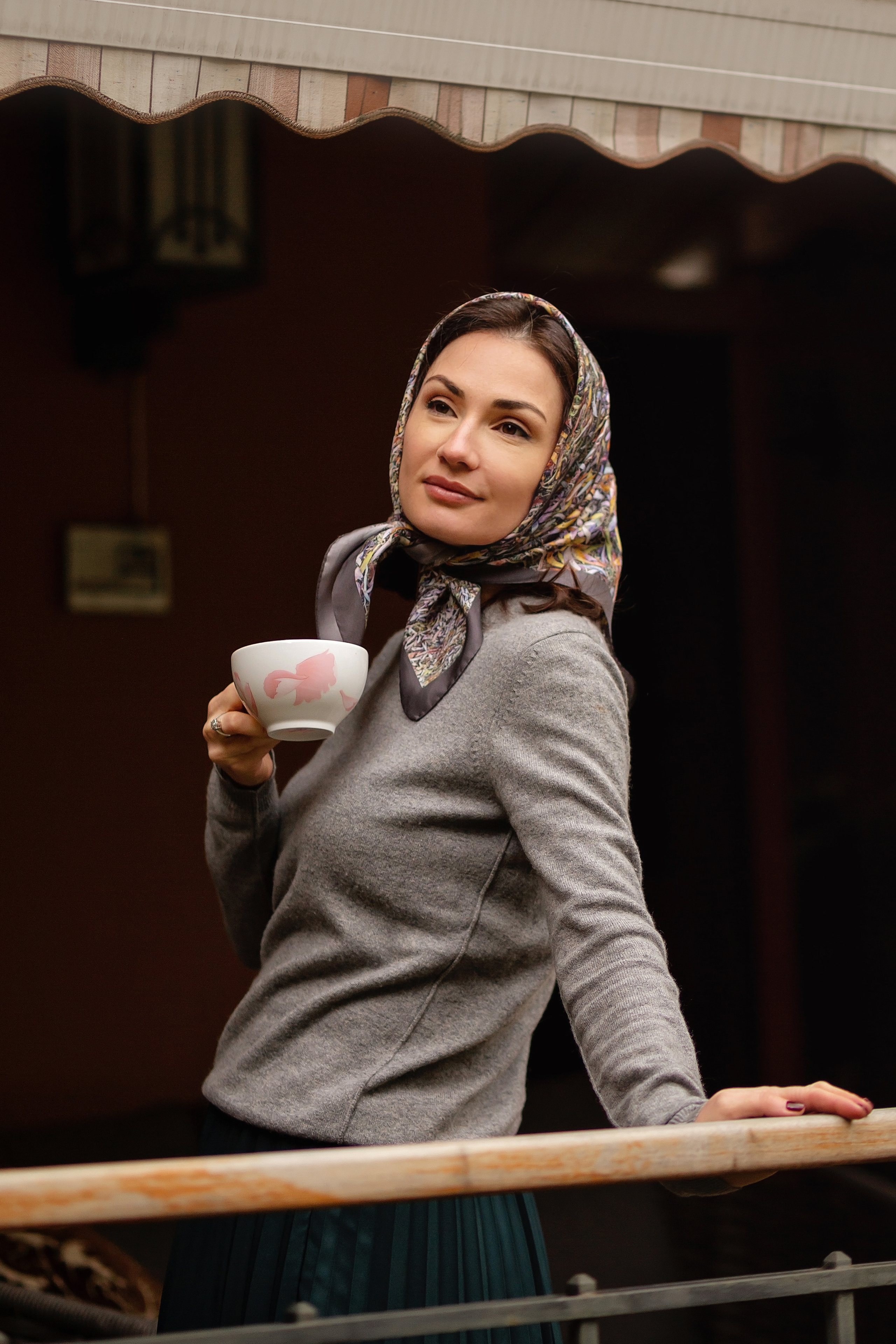 Марина, создательница платков. Фотограф в Москве Ксения Мокрушина | Brand & Women photographer