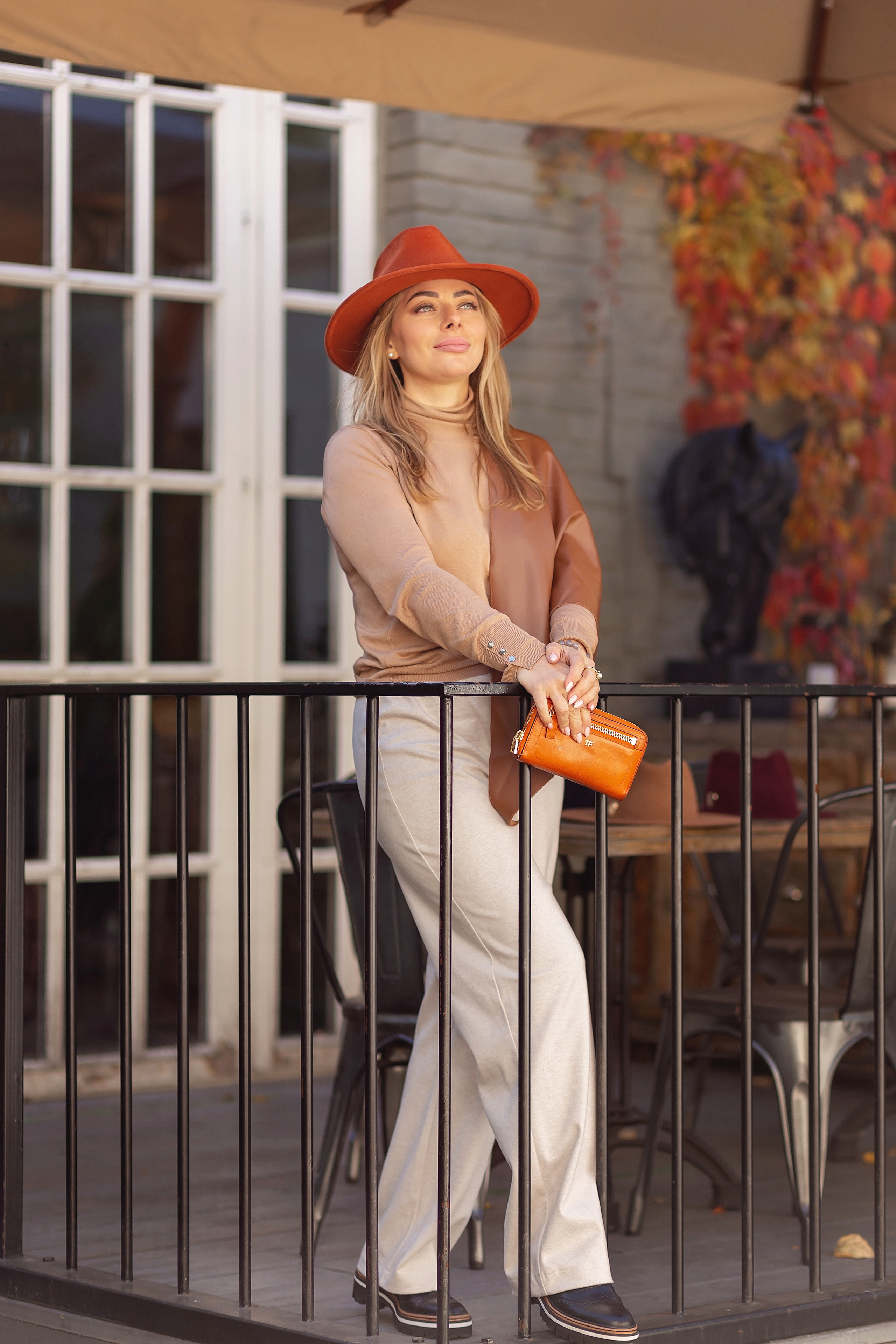 Алена, архитектор шляп. Фотограф в Москве Ксения Мокрушина | Brand & Women photographer