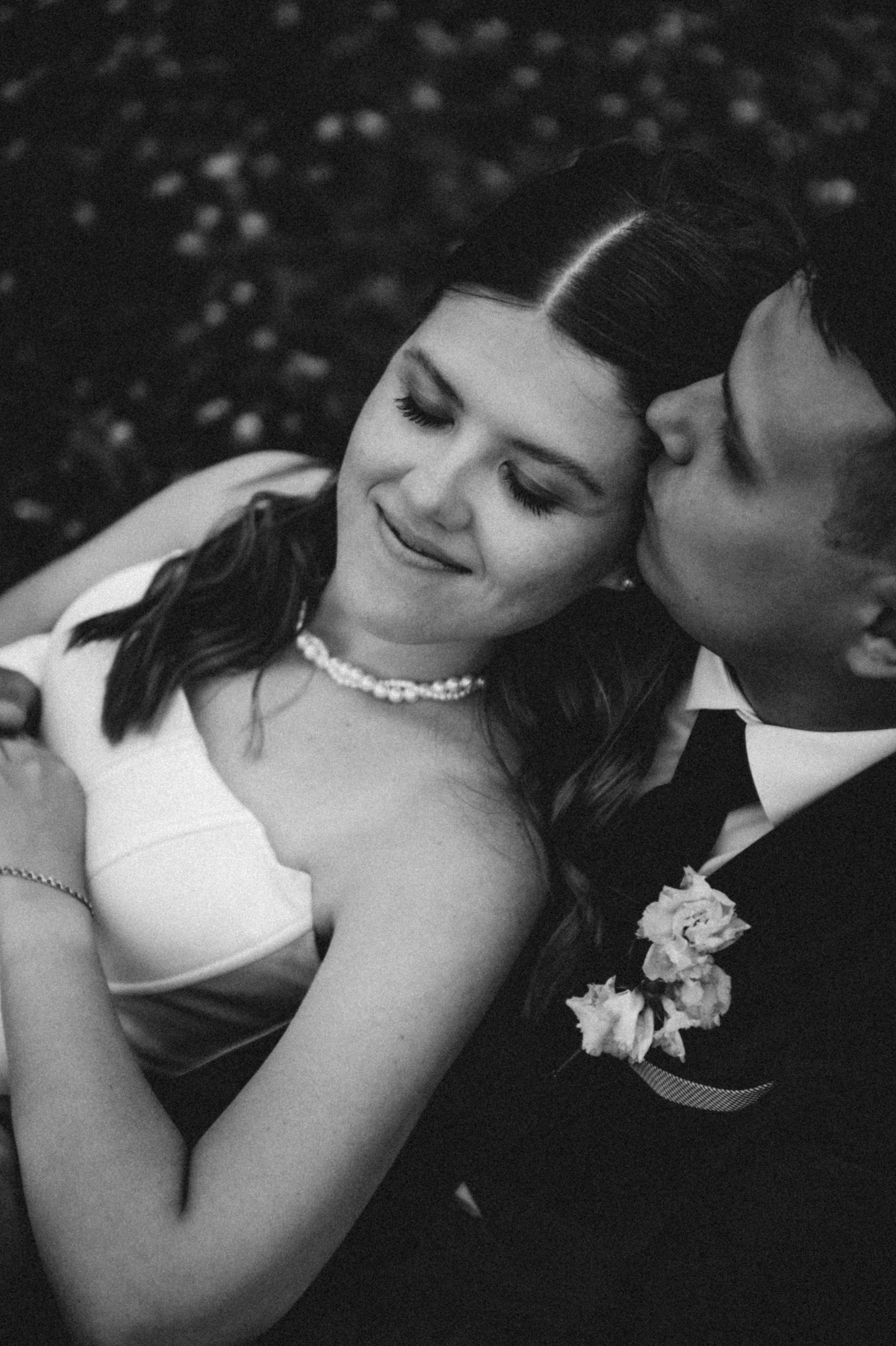 Свадебные фотографии. Фотограф в Барнауле Дарья Бутурлакина. Люби.Цени.Касайся