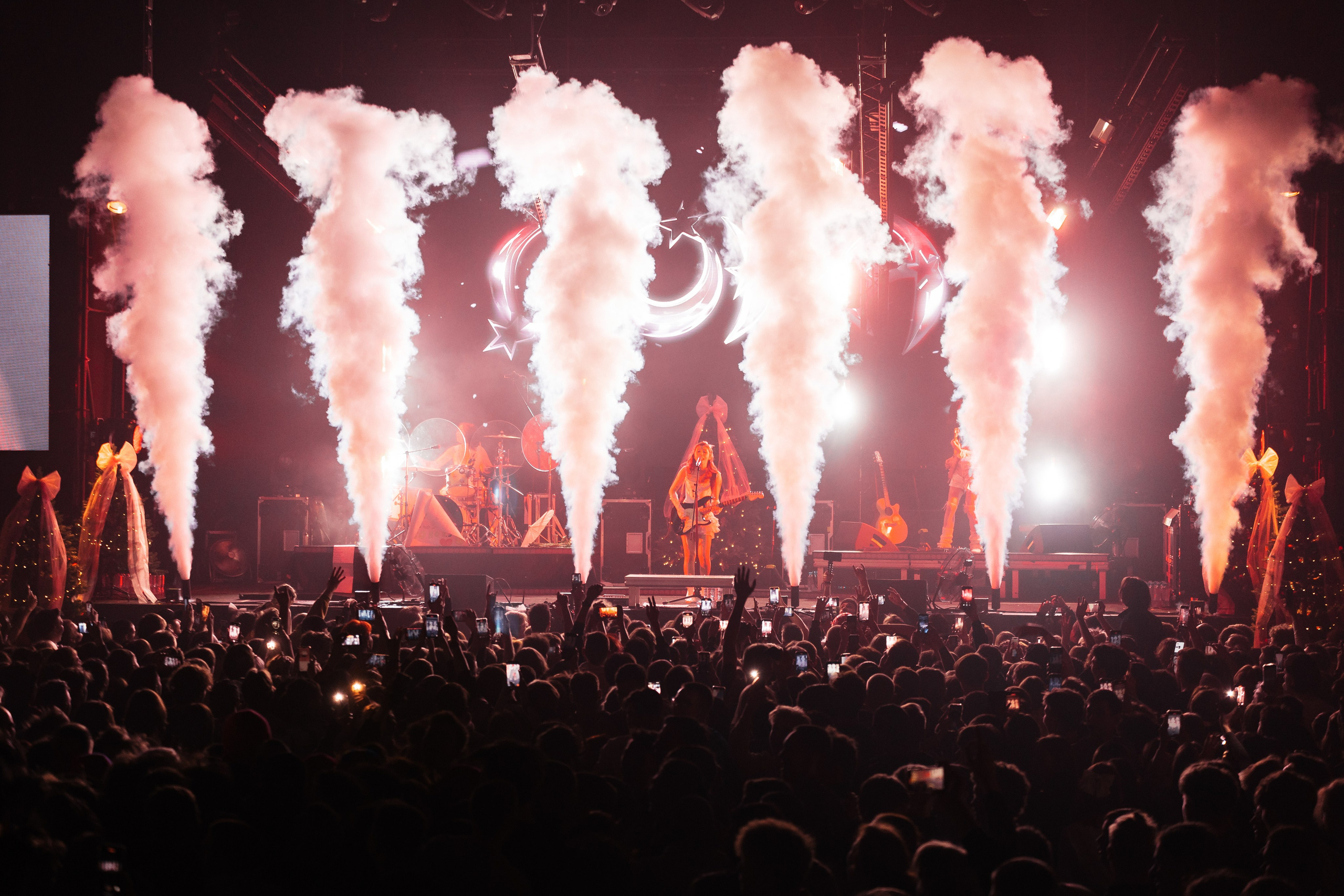 ДОРА В КЛУБЕ 1930 07-08.01.24. Концертный и репортажный фотограф в Москве и Санкт-Петербурге Мария