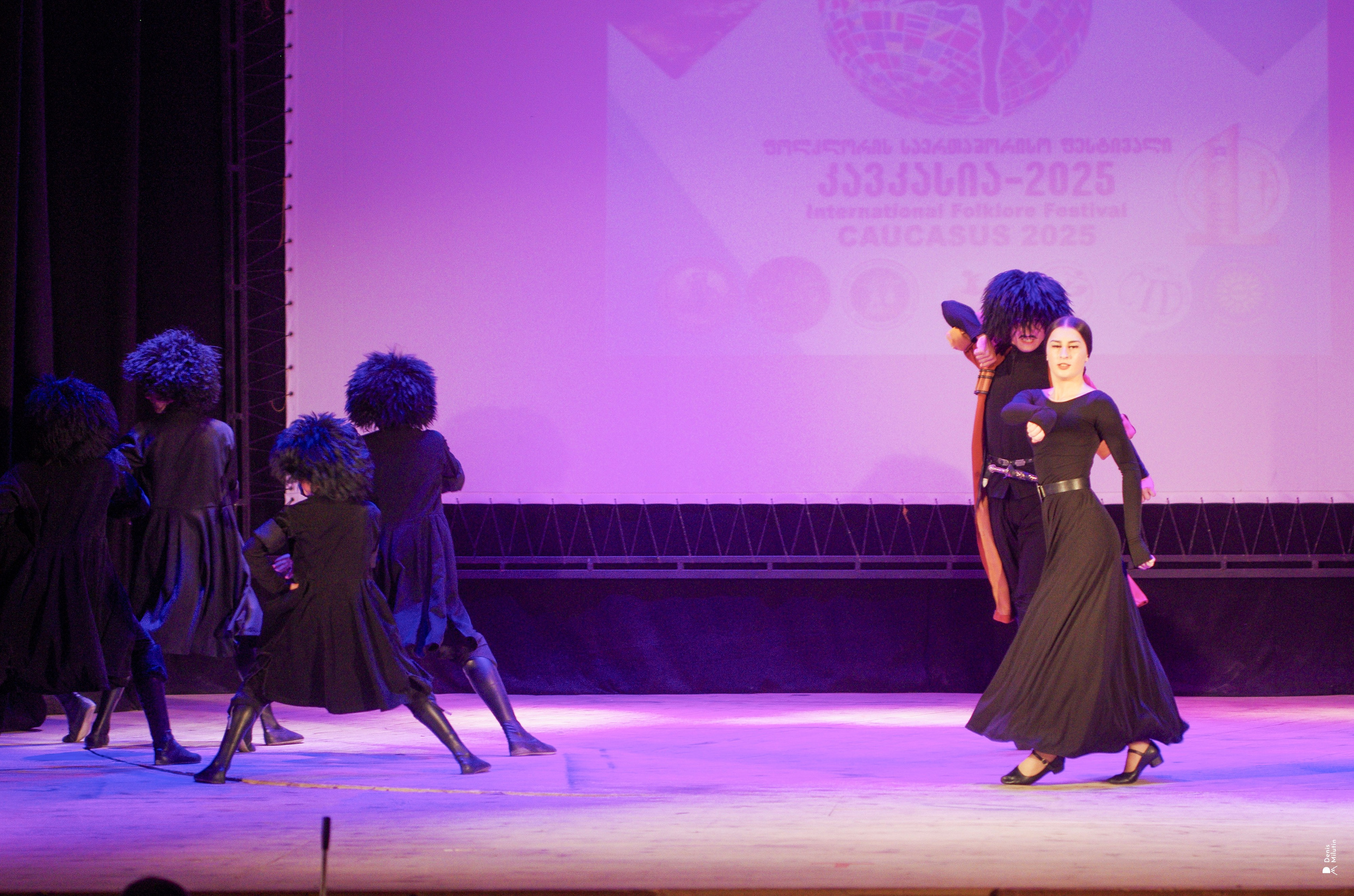 Танцы в прекрасном Они. Портретный фотограф Денис Милютин