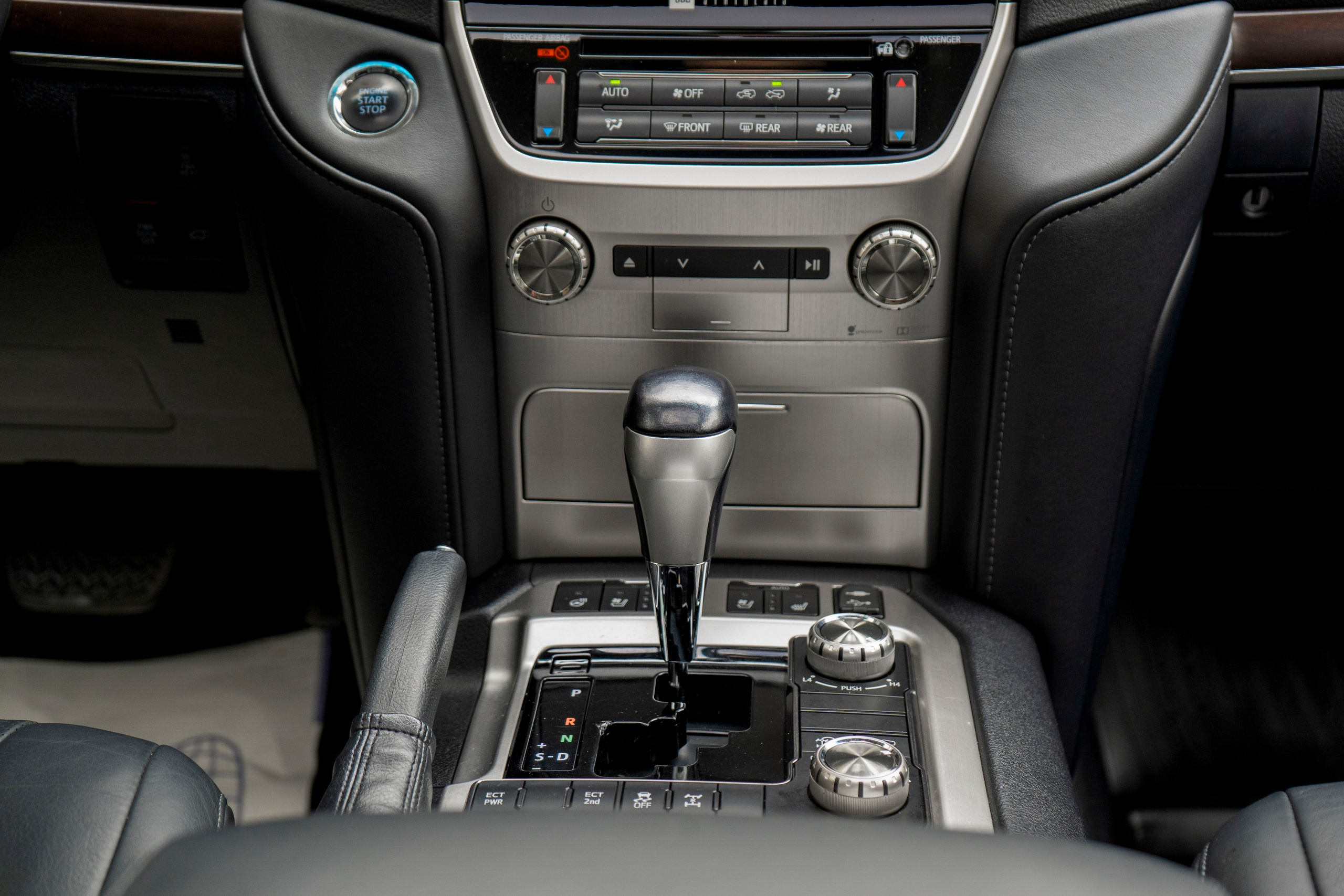 Toyota Land Cruzer 200