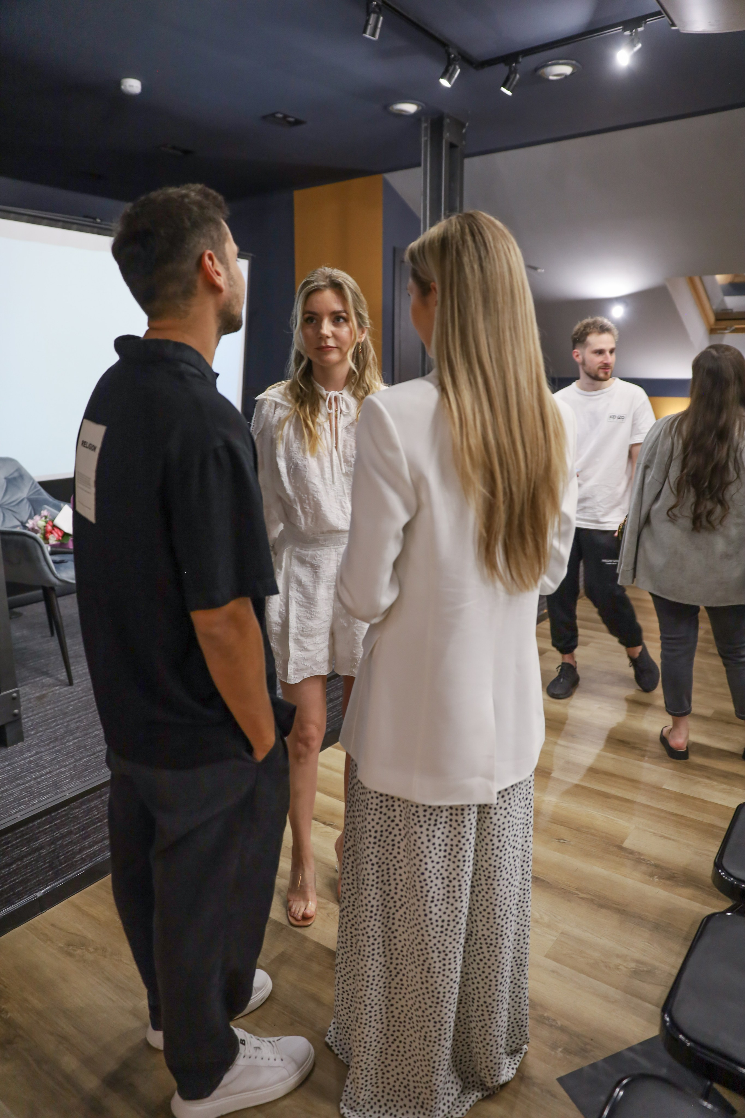 ТРАНСФОРМАЦИОННОЕ ШОУ АННЫ НОВИКОВОЙ 2023. Фотограф мероприятий Ирина Каширина