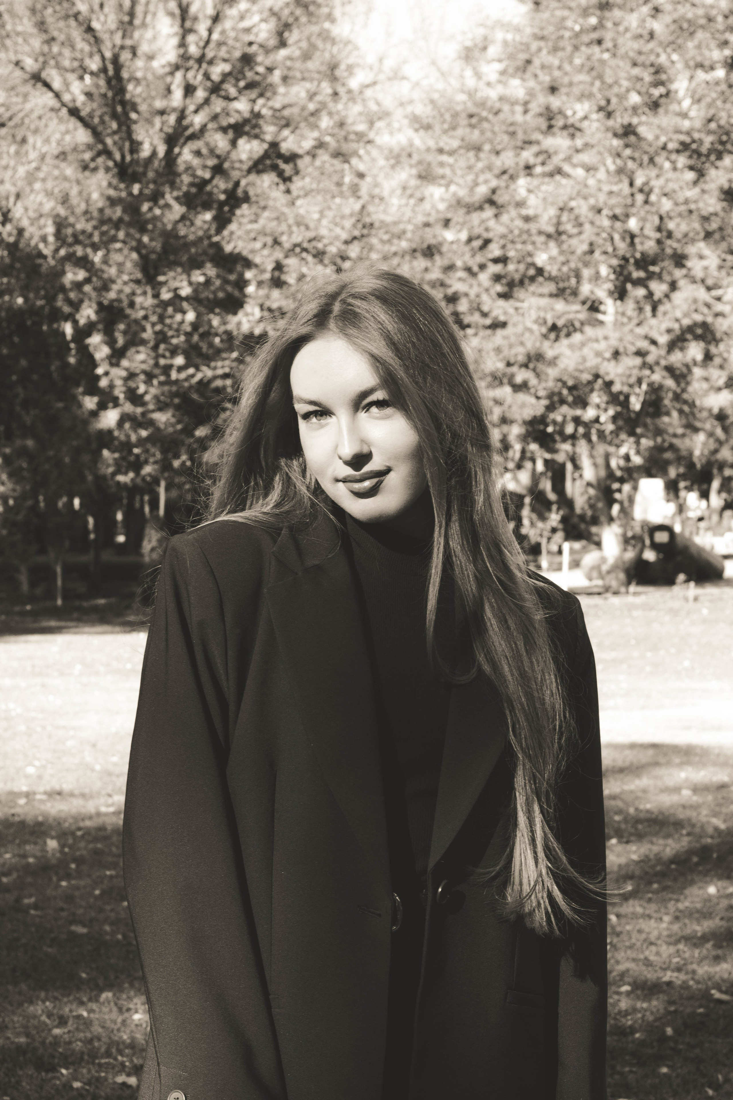Sofiya. Я — Алёна и я фотографирую красиво (е)