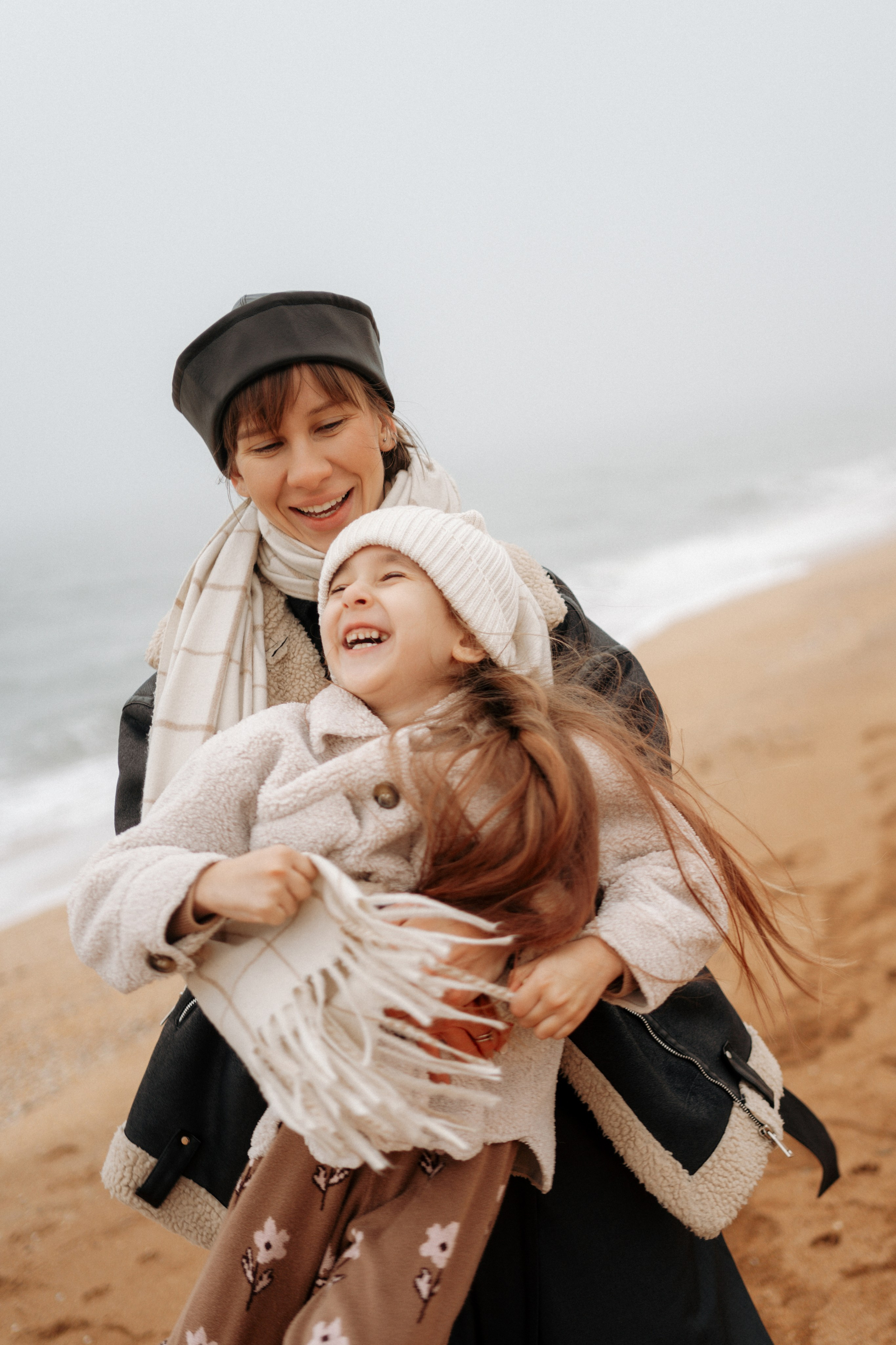 Твои, Мои, Наши