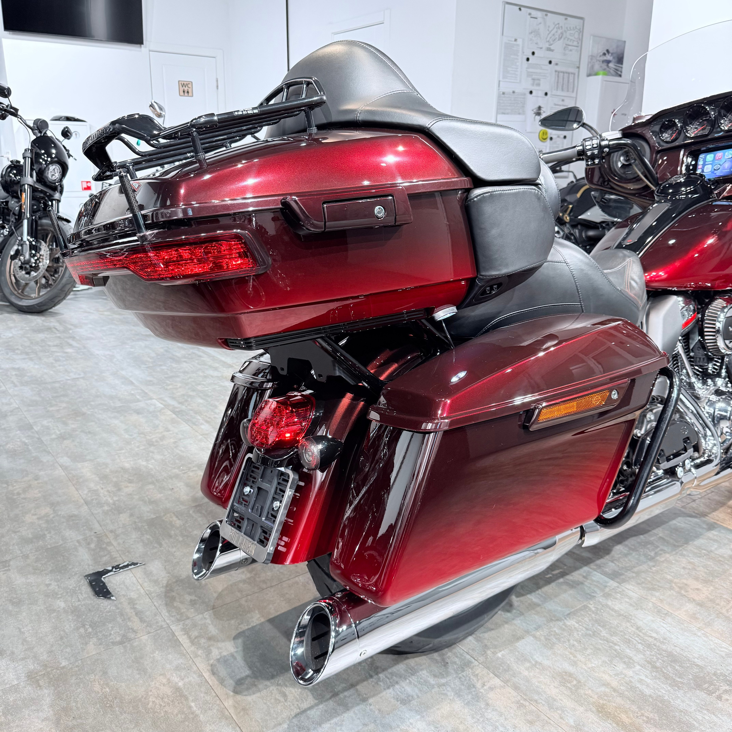 2017 Street Glide Sресiаl 107 Purple Сhоkоlatе. Hello Davidson, Москва. Только хорошие мотоциклы…