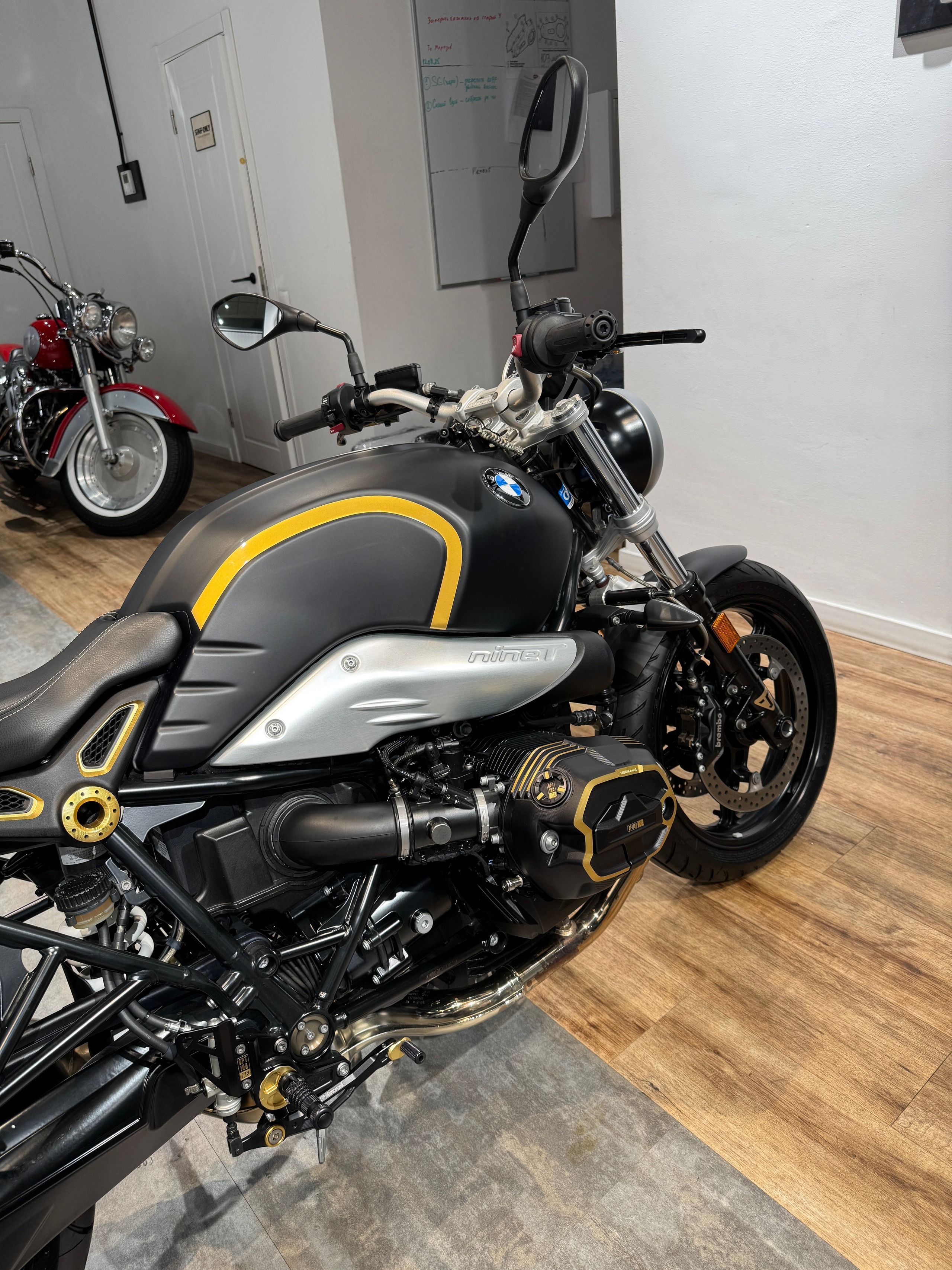 Мотоциклы Harley-Davidson BMW R Nine T (Option 719)  — купить мотоцикл. Hello Davidson, Москва. Только хорошие мотоциклы…