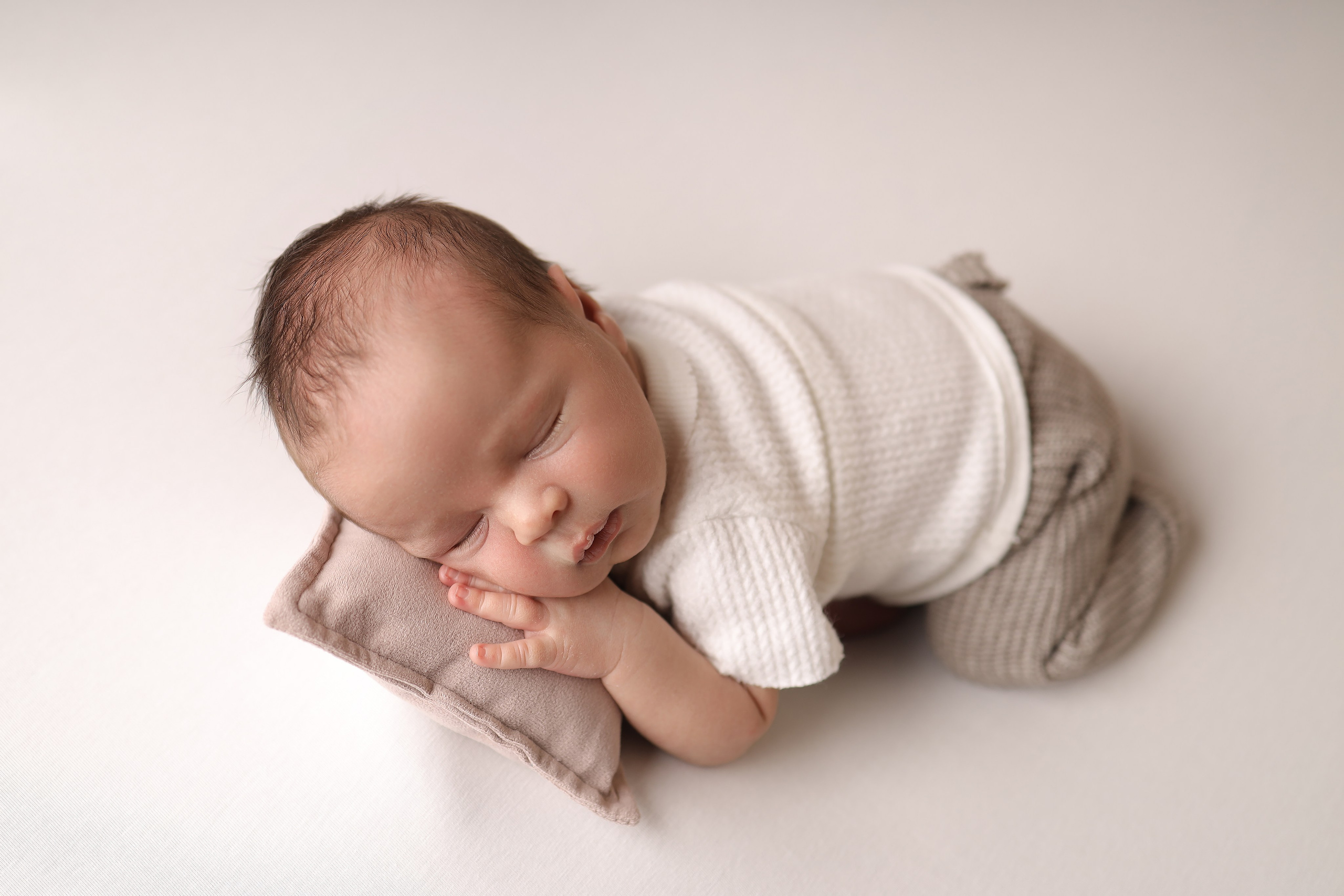 Новорождённые. Главная