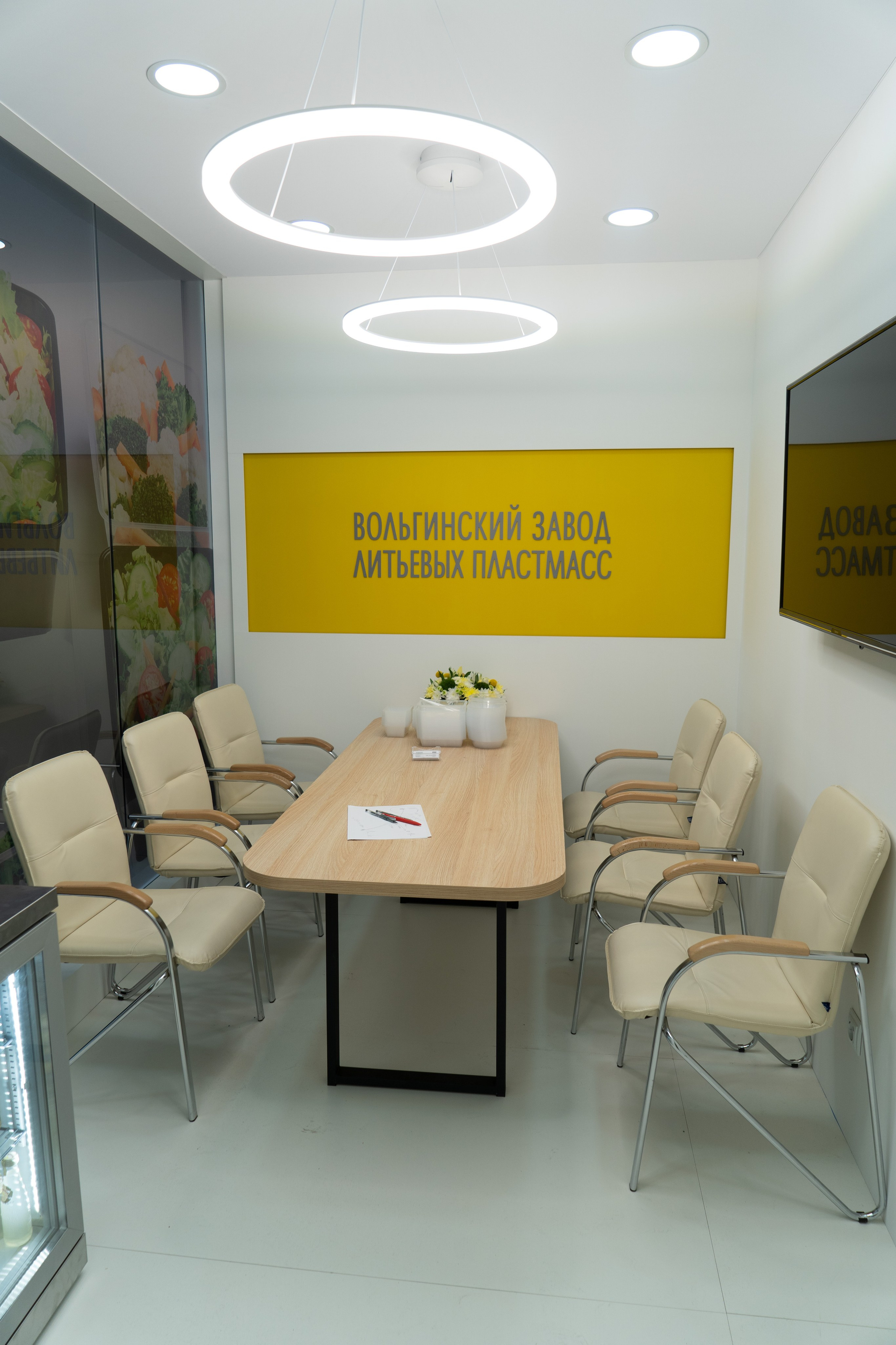 Выставочные стенды. Профессиональный портретный фотограф в Москве Владимир Глаголев