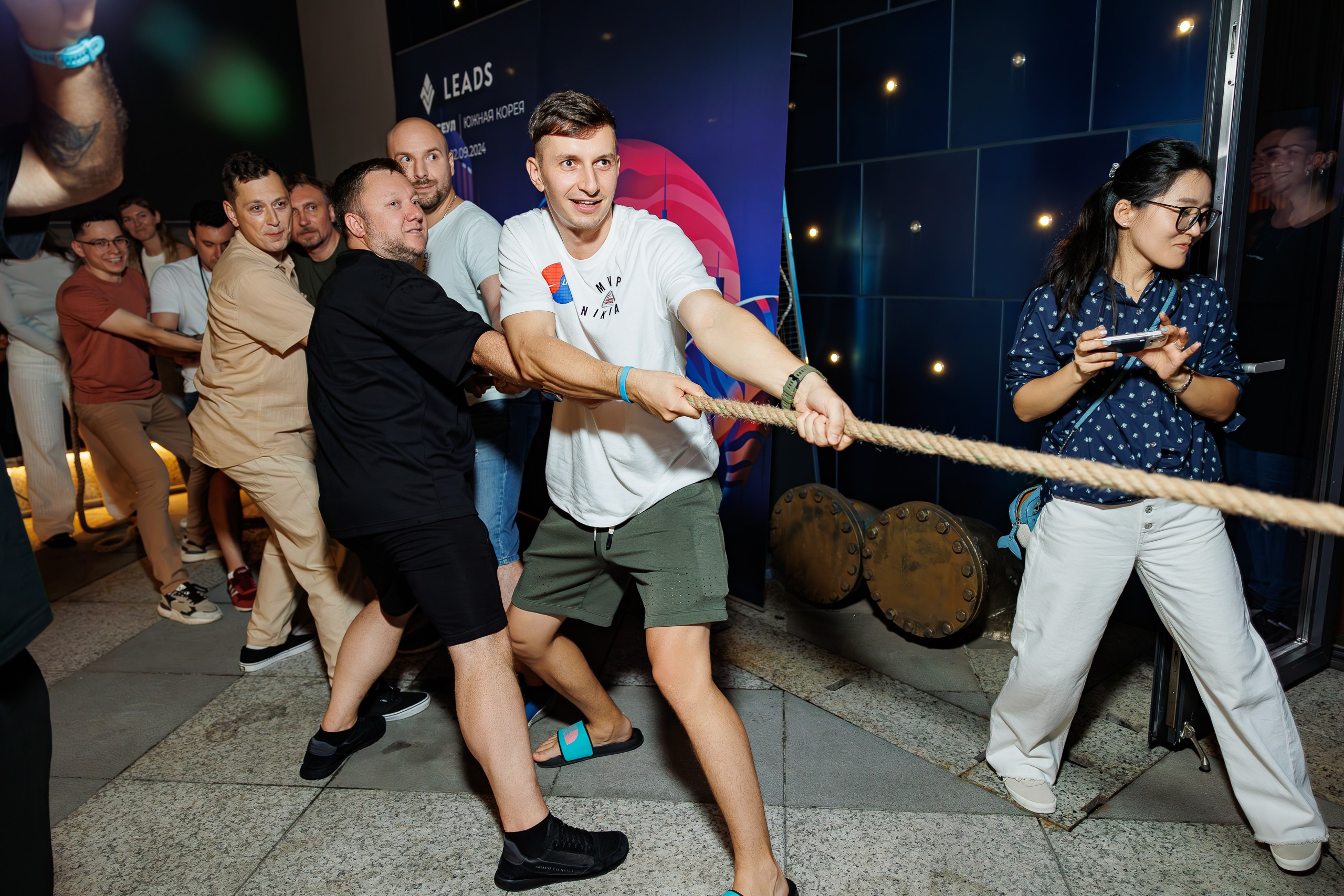 LEADS SEOUL. Репортажный фотограф Саша Матвеев