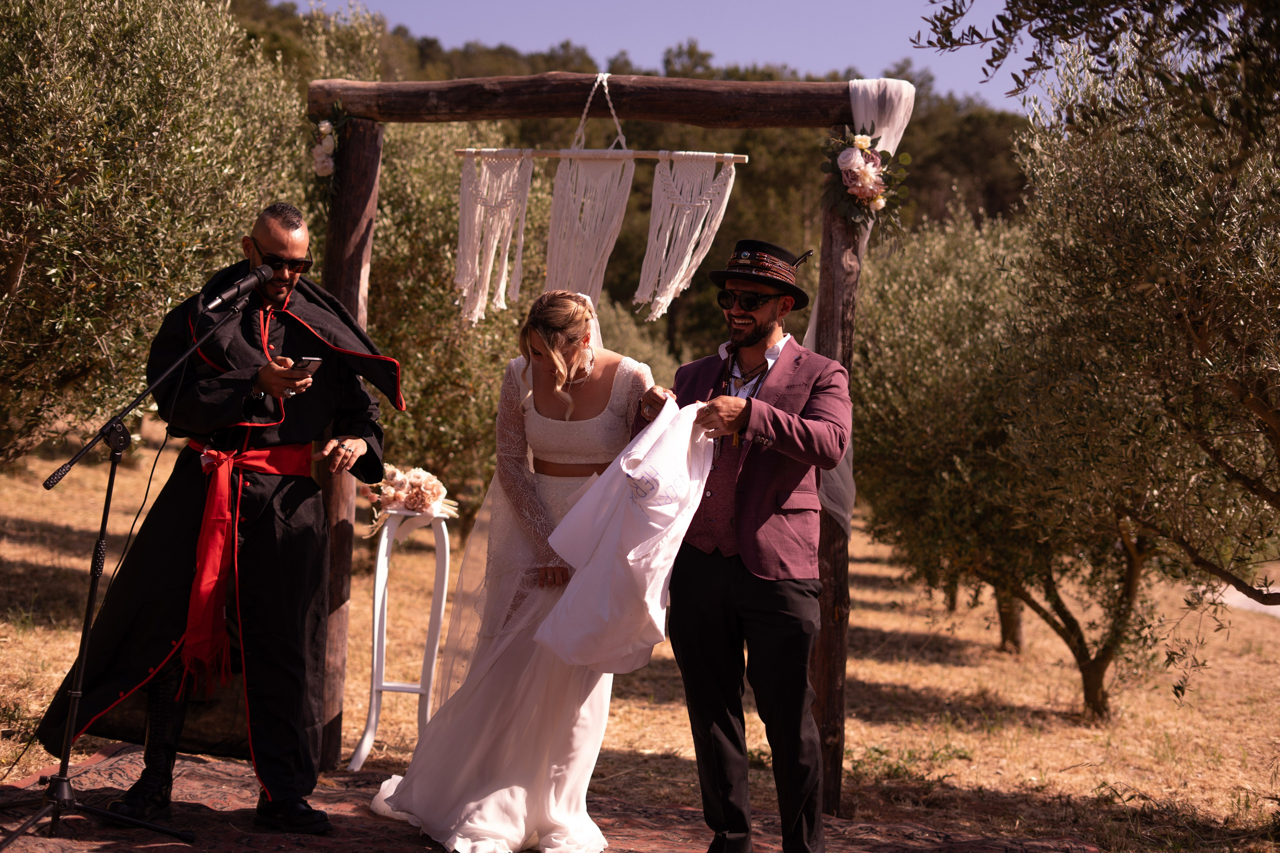 Stasy and Roberto. Wedding Photographer in Barcelona and Medellin