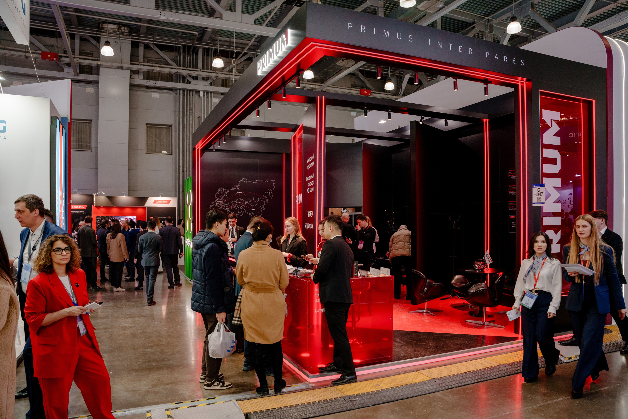 Репортажный фотограф на экспо Крокус. Репортажный фотограф Москва Сергей Дружинин