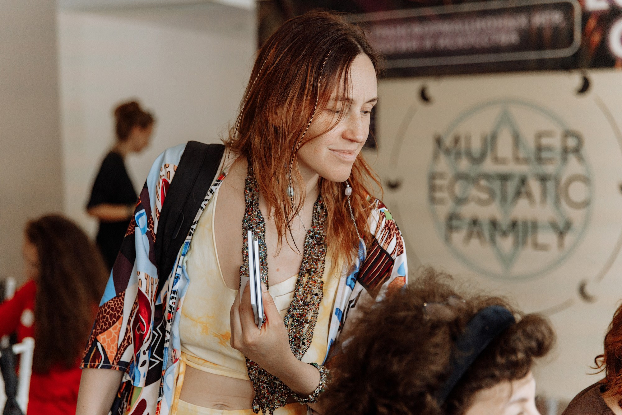 Фотограф на психологическом мероприятии. Профессиональный фотограф в Сочи Виктория Джой. Обучение