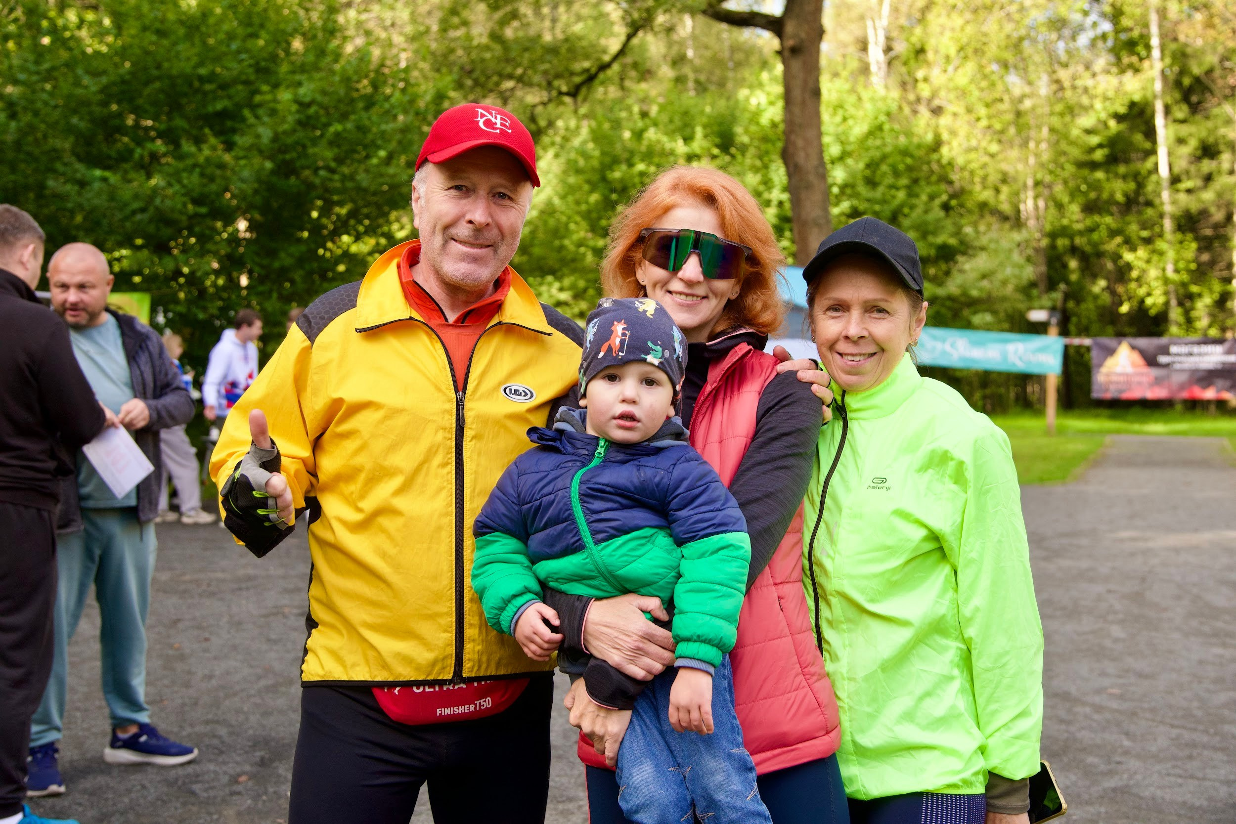 Забег в парке «Дубки». Кафе «БЕЛКА НАШЕПТАЛА». Ну оооочень концептуальное кафе